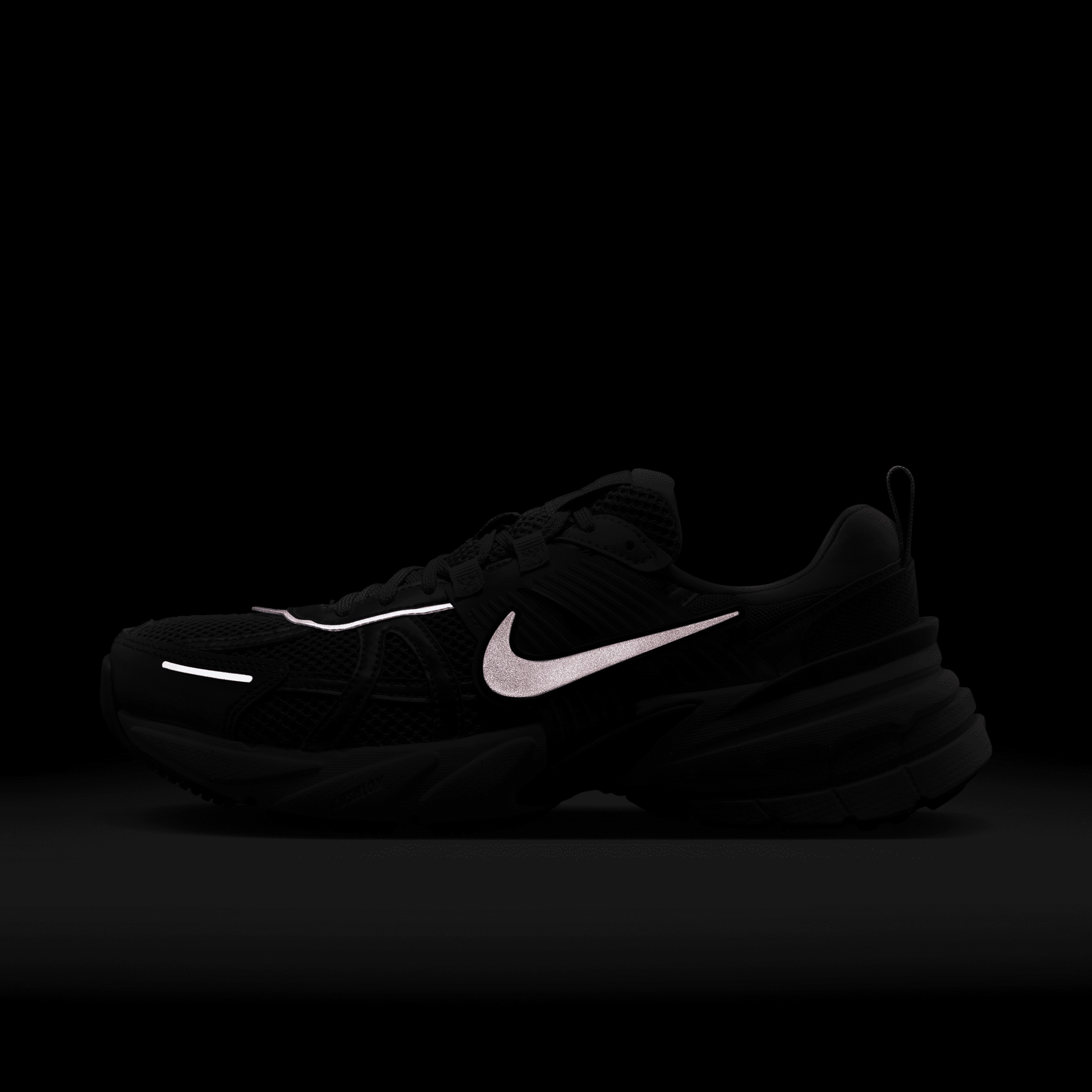 Nike Women's V2K Run Shoes - 11