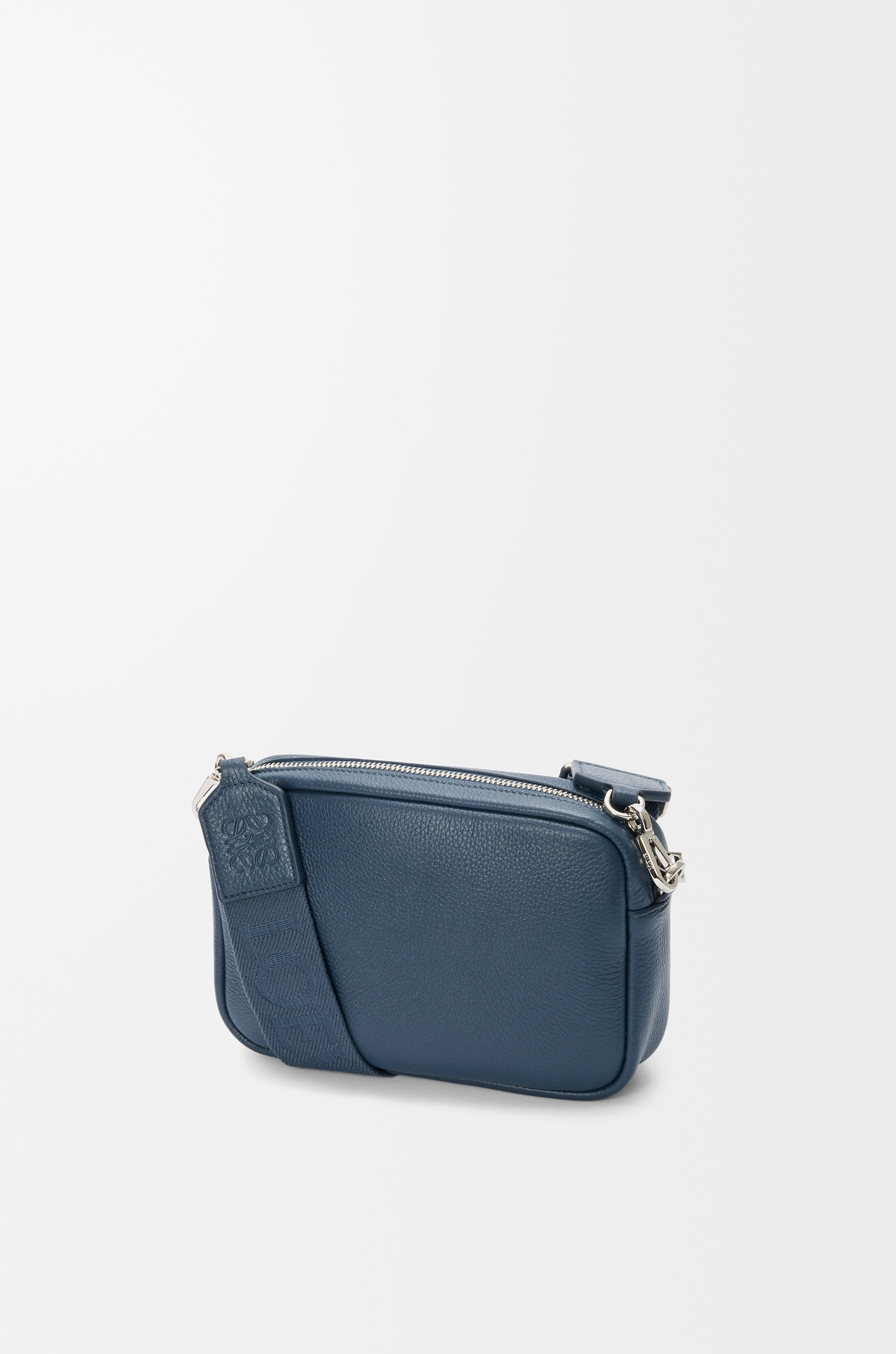 Small Pebble messenger bag in supple grained calfskin - 2