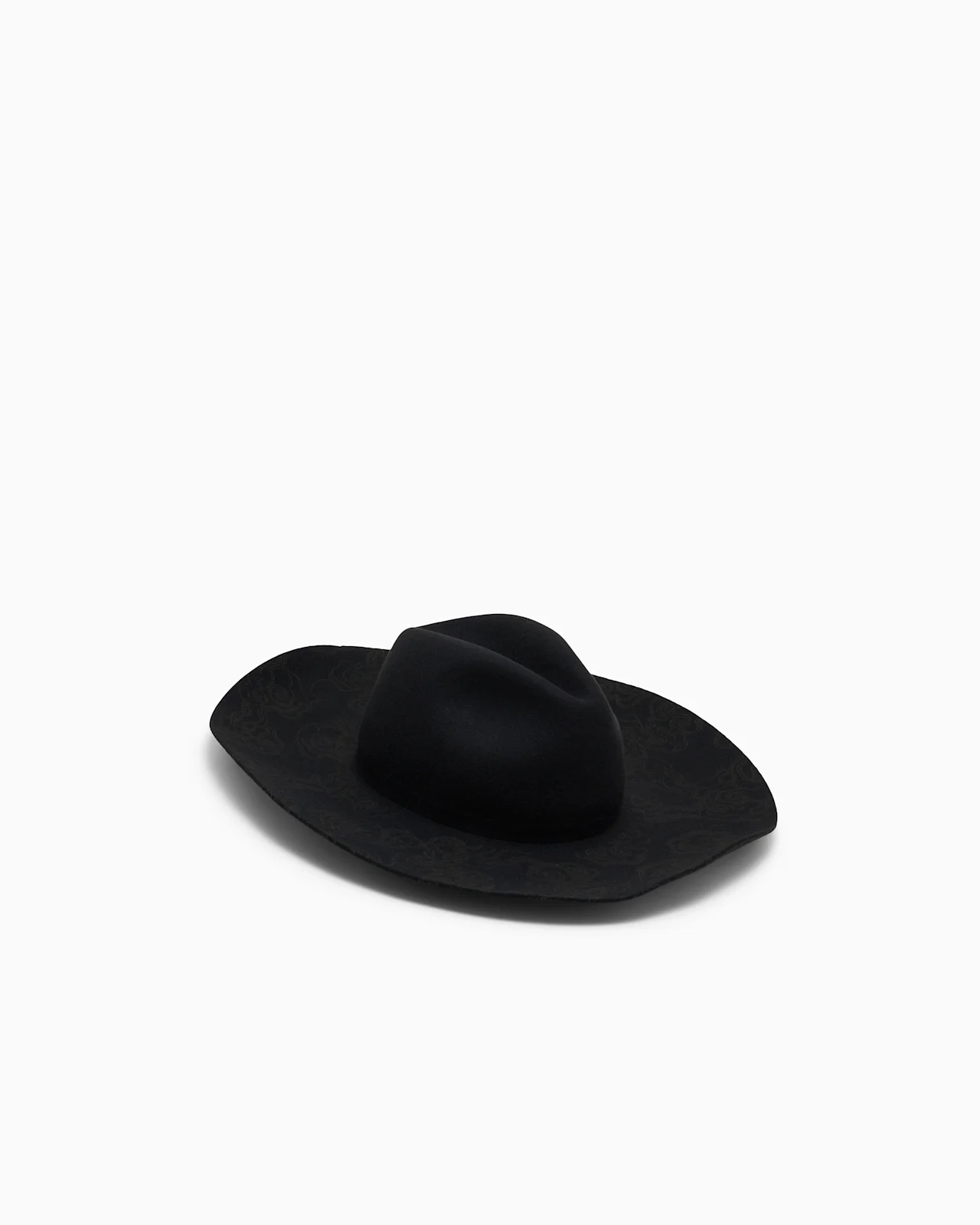 CLASSIC LASER-CUT HAT IN WOOL WITH A SWEATBAND - 1