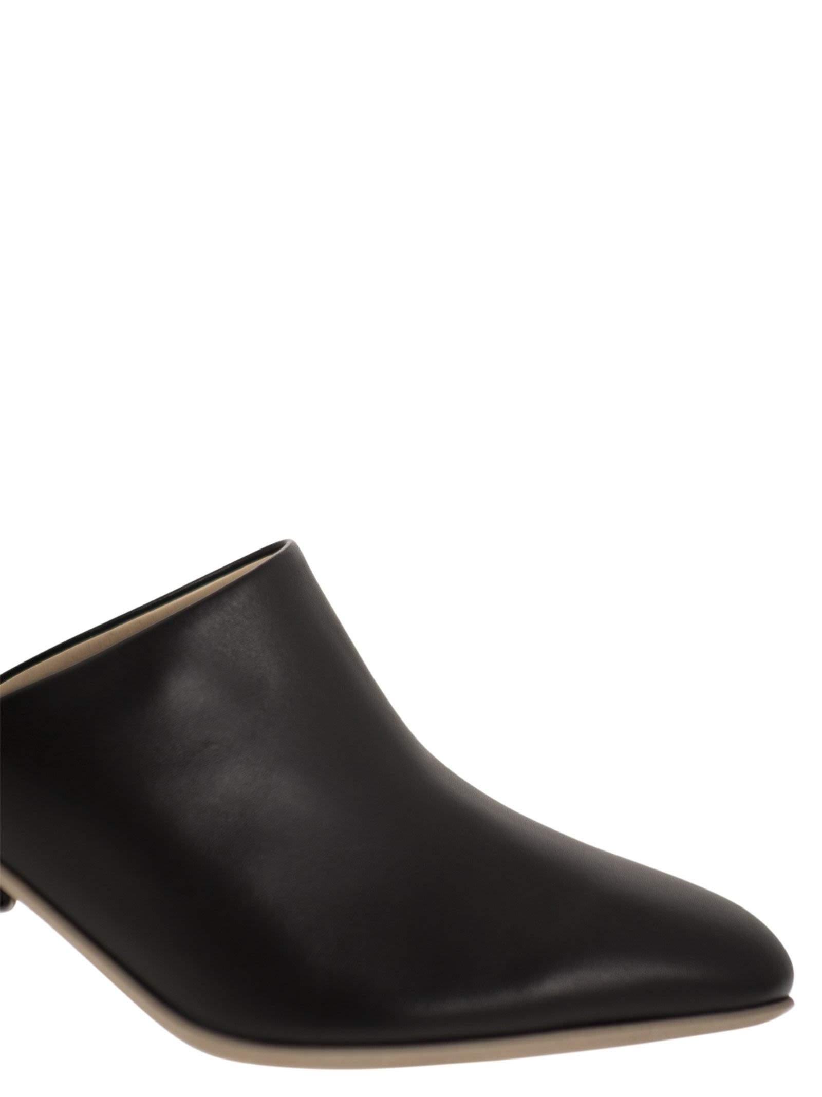 Tod's Women Leather Sabot - 6