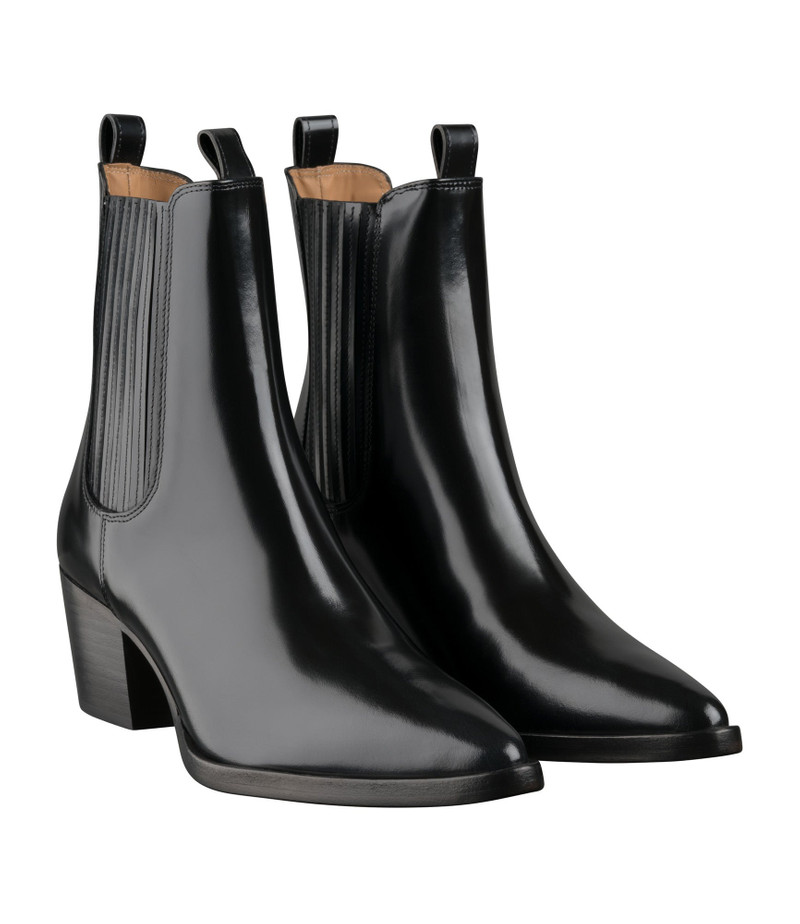 Debbie Santiago boots 3