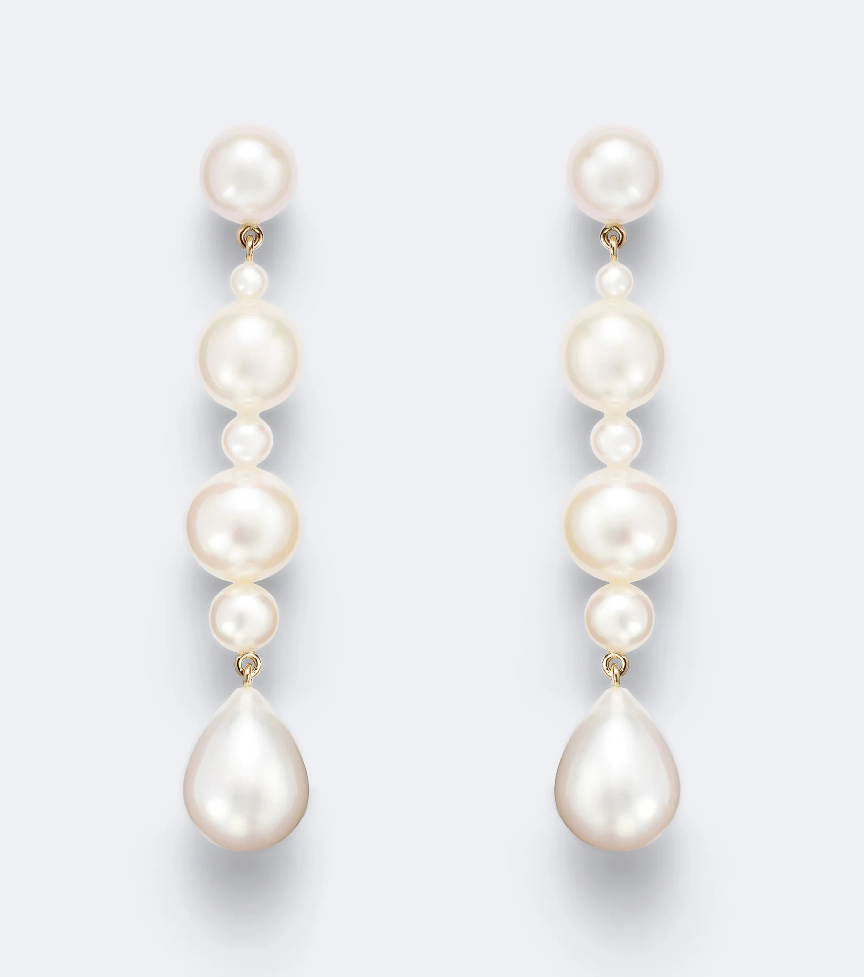 Amis de Lucia 14kt gold drop earrings with pearls - 1
