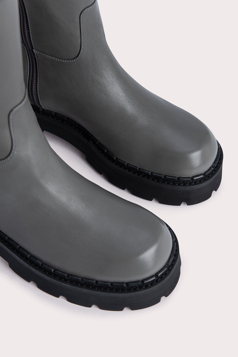 Russel Cement Nappa Leather - 3