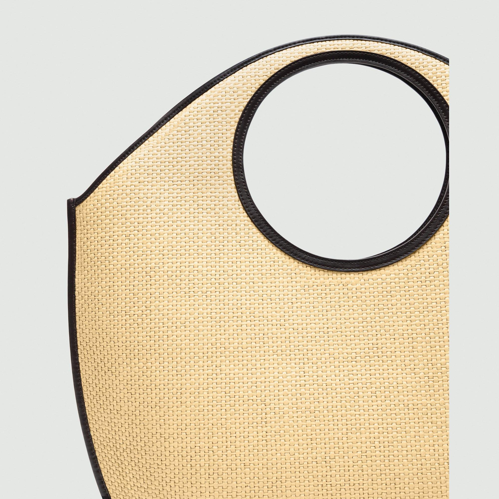 Circle Tote Bag in Raffia - 6