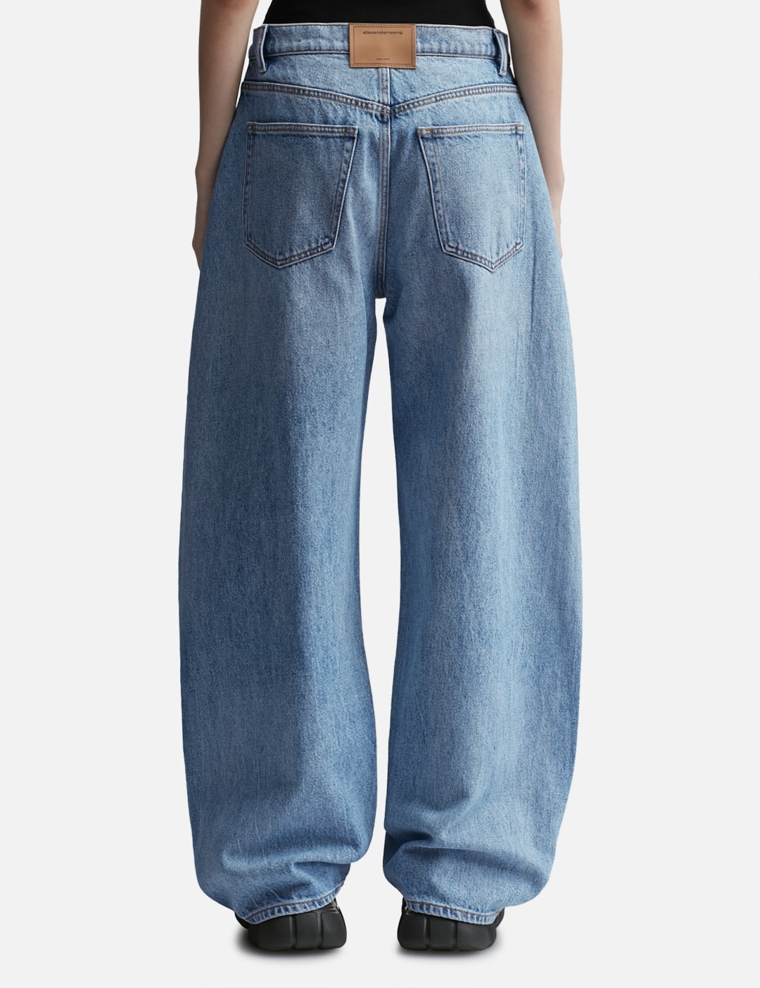 OVERSIZED LOW RISE JEAN IN RECYCLED DENIM - 3