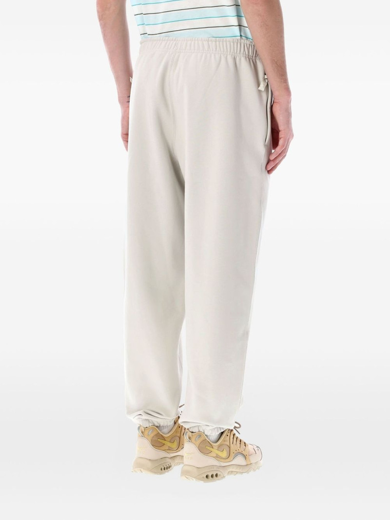 Nike Solo Swoosh jogging pants outlook