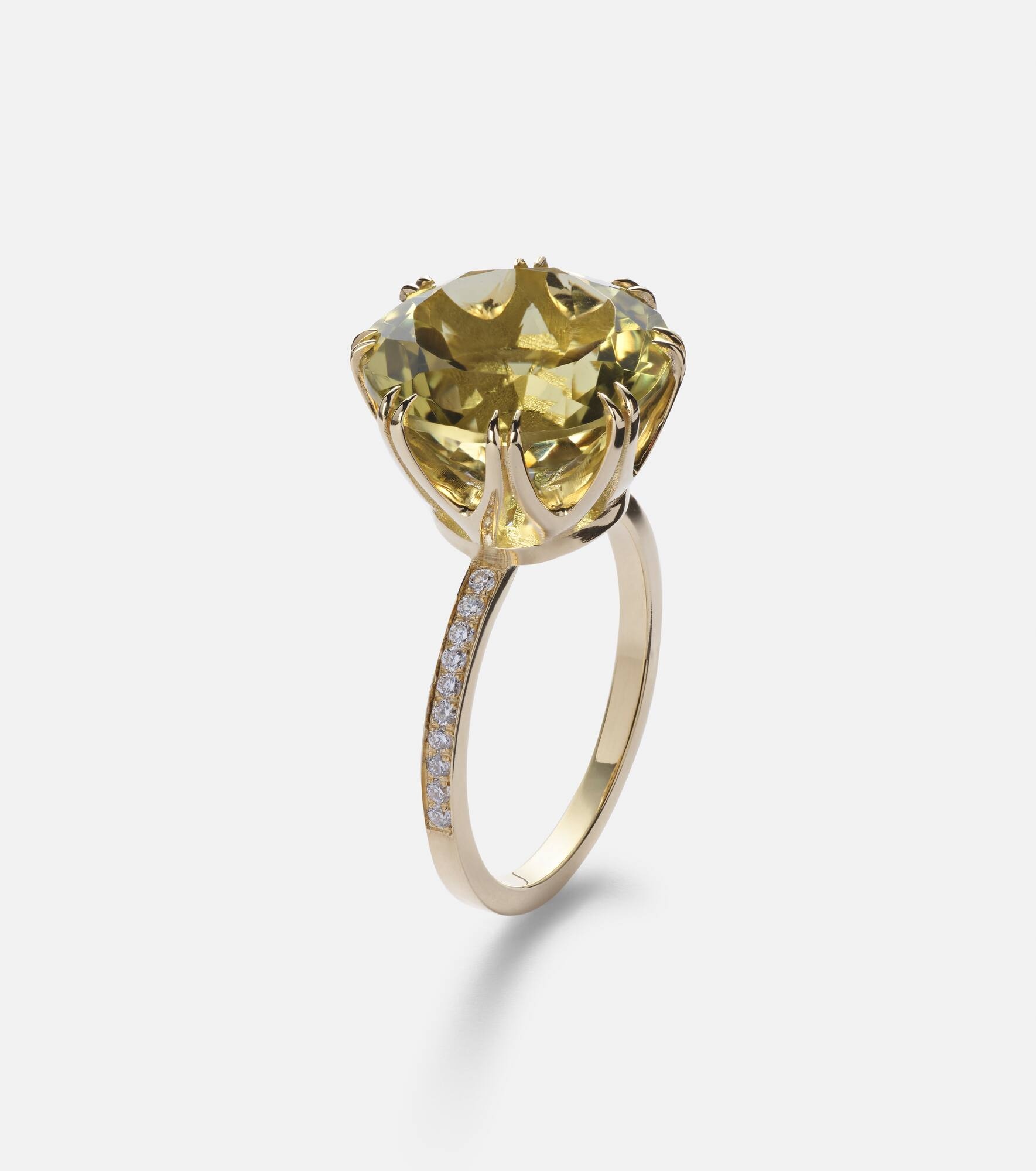 18kt gold ring with topaz and diamonds - 4