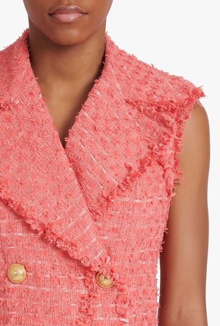 Short salmon pink tweed dress with gold-tone double-buttoned fastening - 6