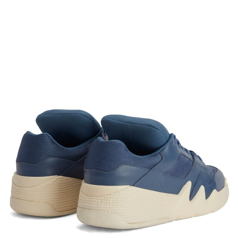 Giuseppe Zanotti Talon outlook