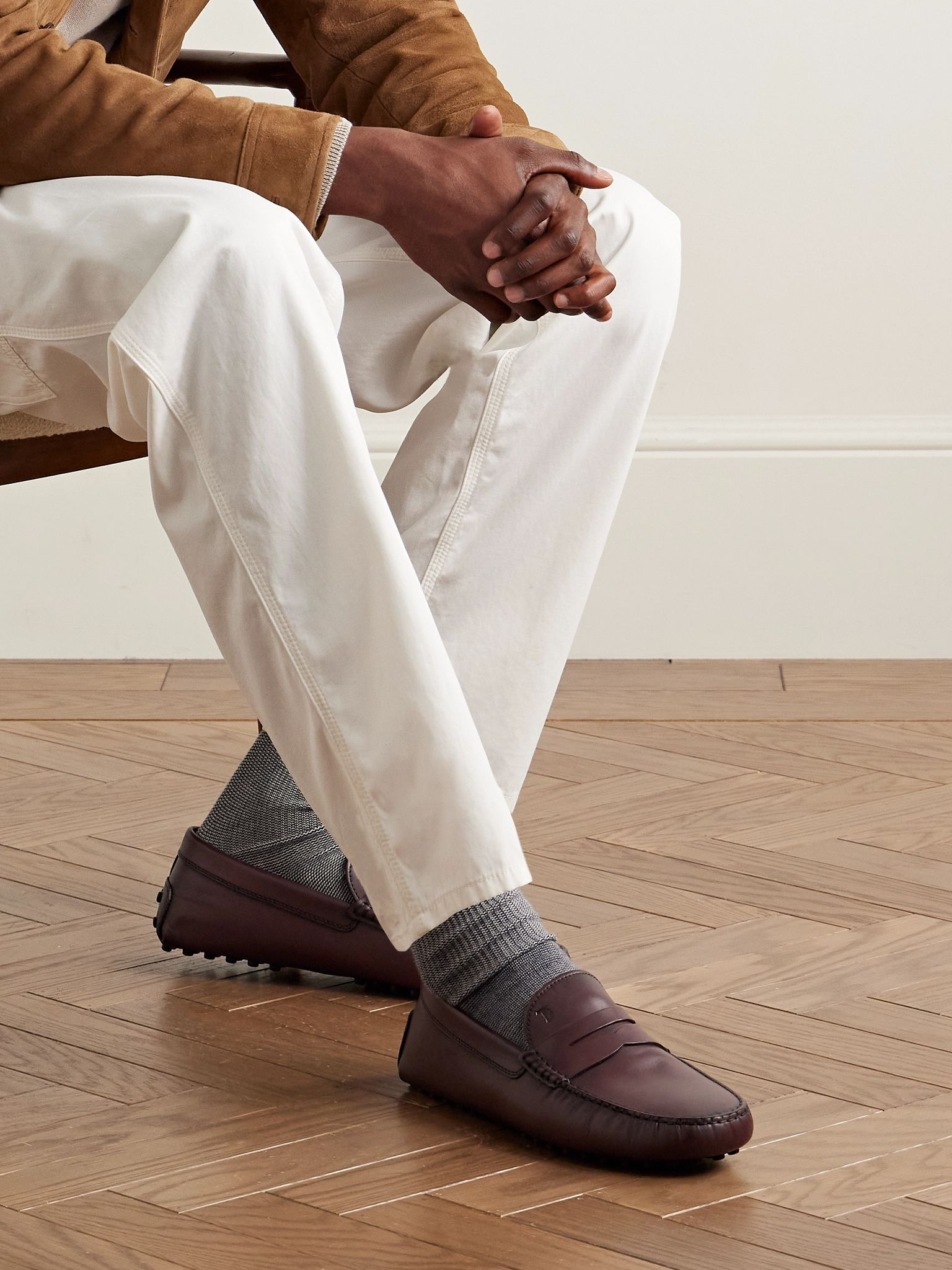 Gommino Logo-Debossed Leather Driving Shoes Burgundy - 2