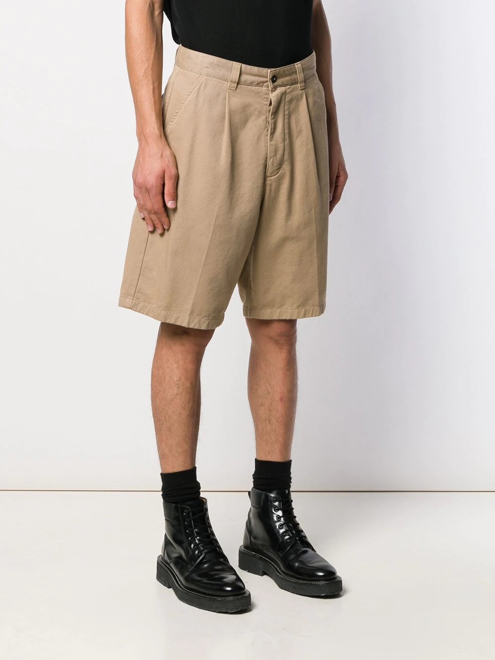 Men Pleated Bermuda Shorts - 4