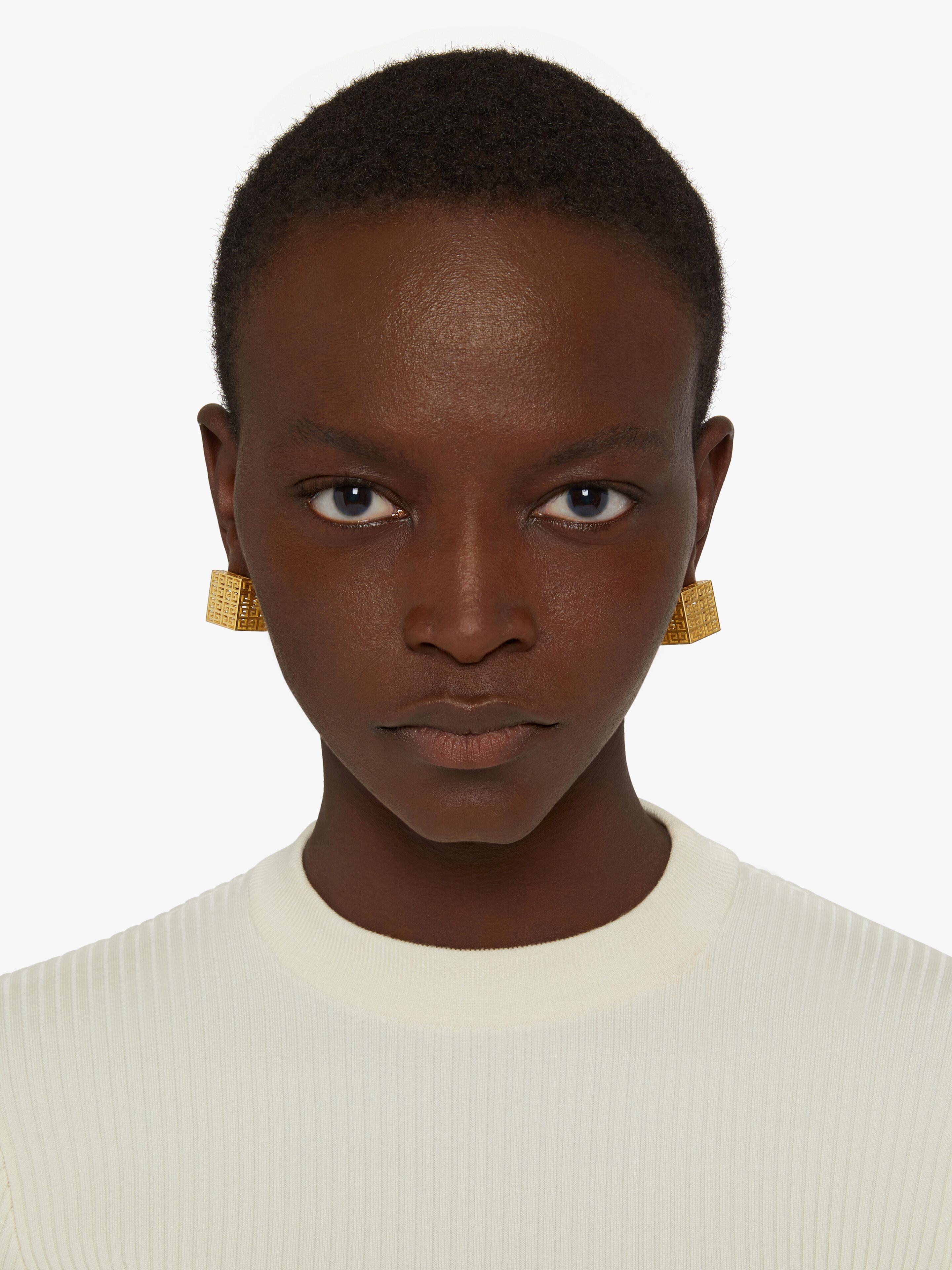 G SQUARE EARRINGS - 3