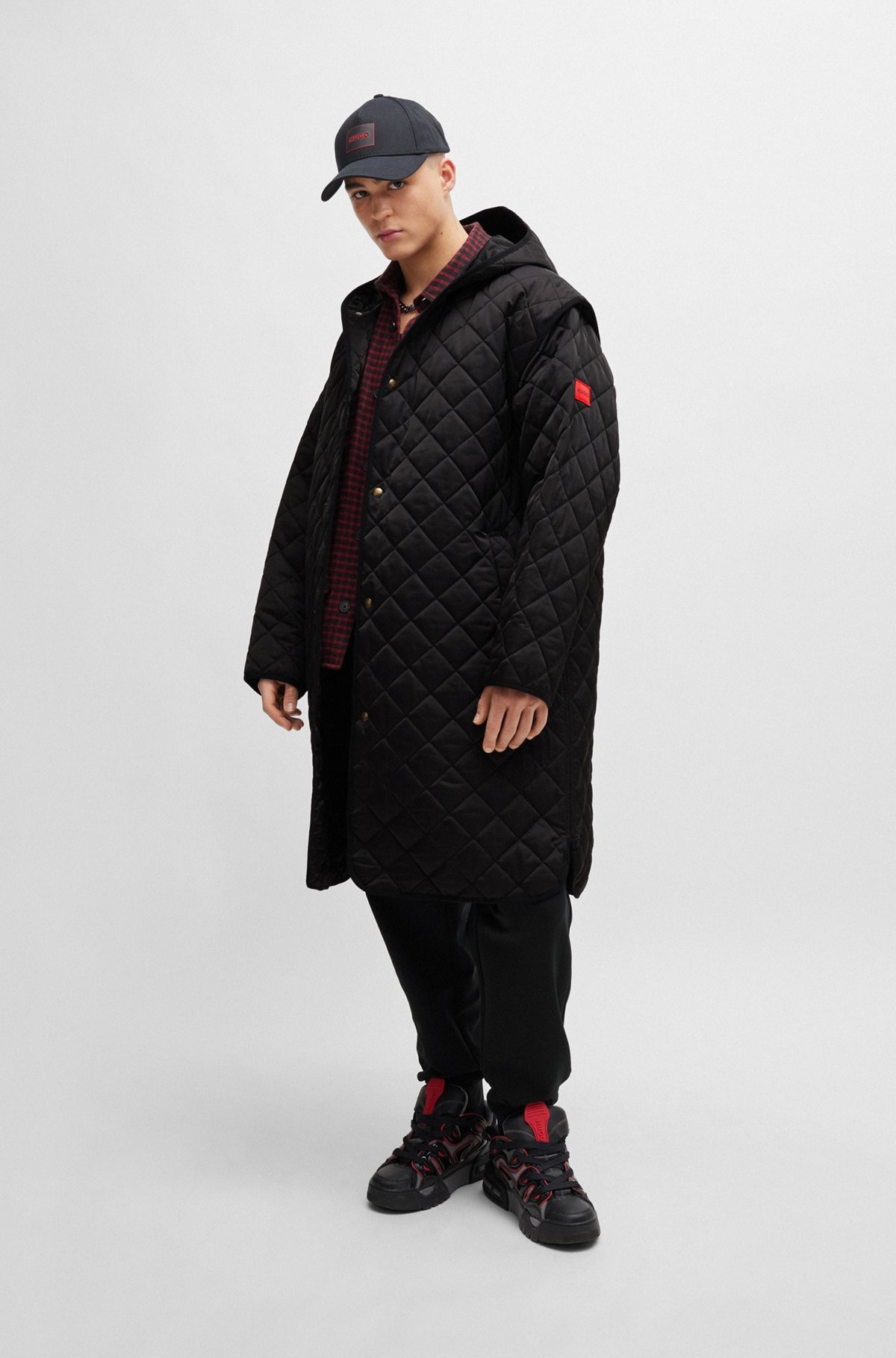 WATER-REPELLENT QUILTED COAT WITH DETACHABLE SLEEVES - 4