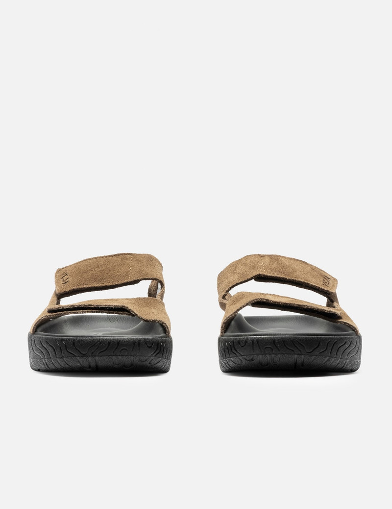 VEJA ETNA SUEDE outlook