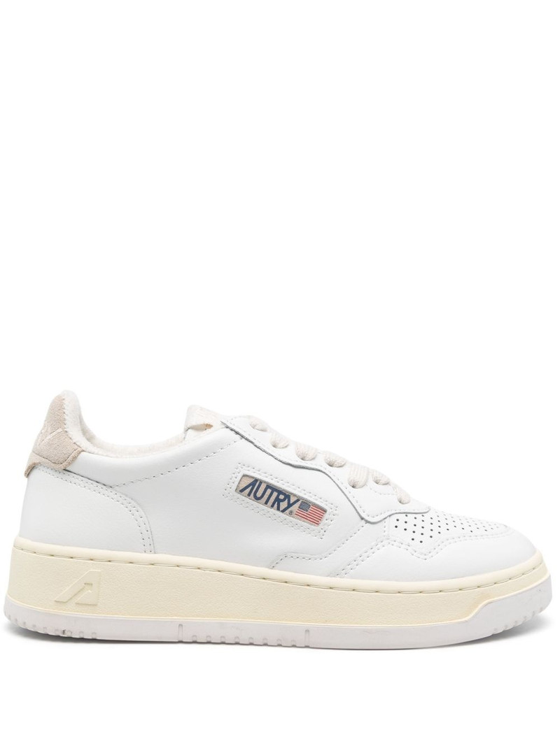 Medalist sneakers 1