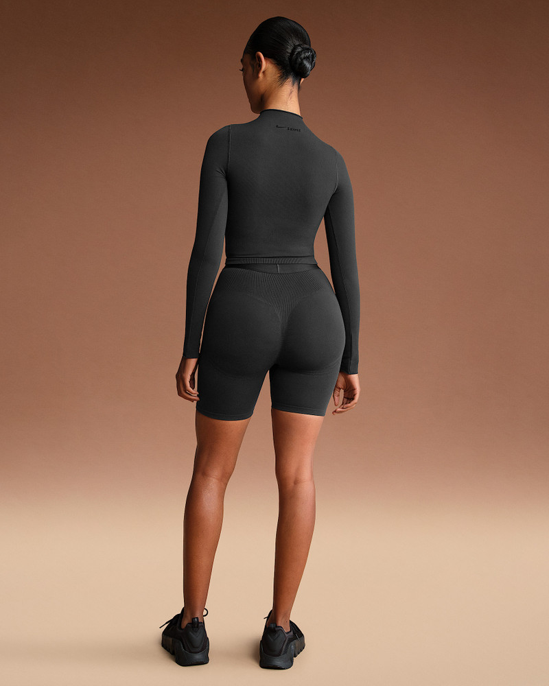 NikeSKIMS Vintage Seamless Women's 5" Shorts 4
