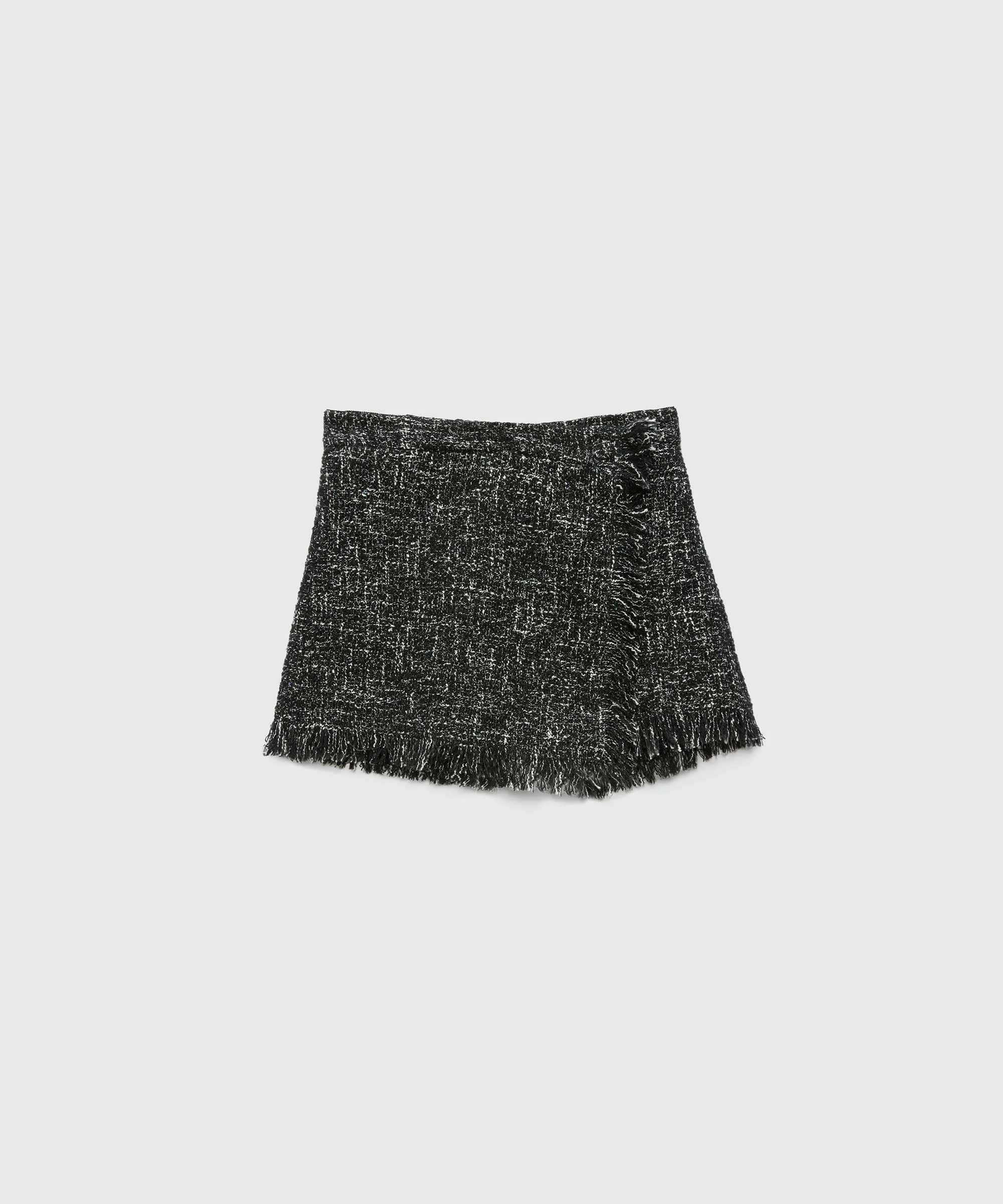 Black bouclé shorts with micro sequins - 1