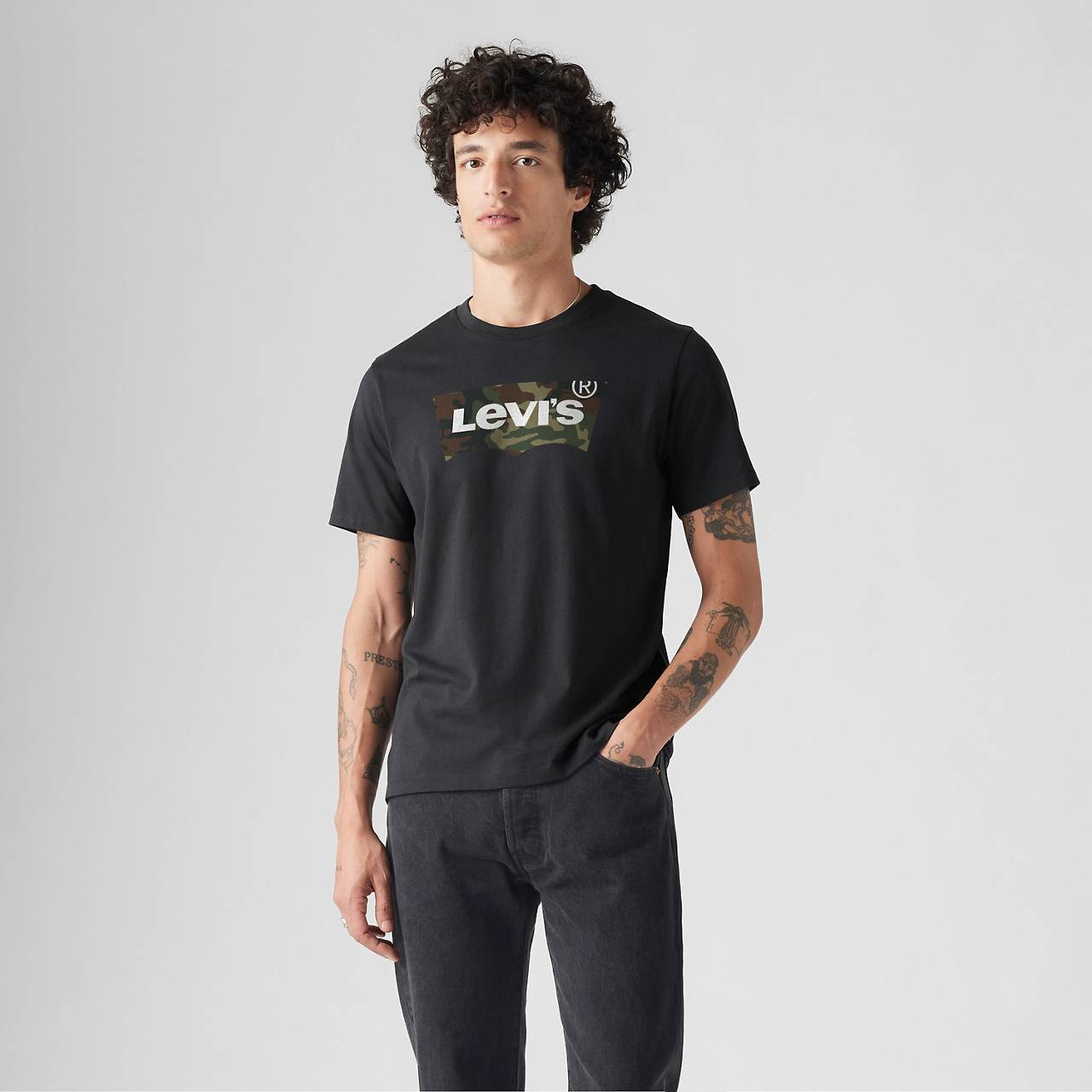 CLASSIC GRAPHIC T-SHIRT - 2