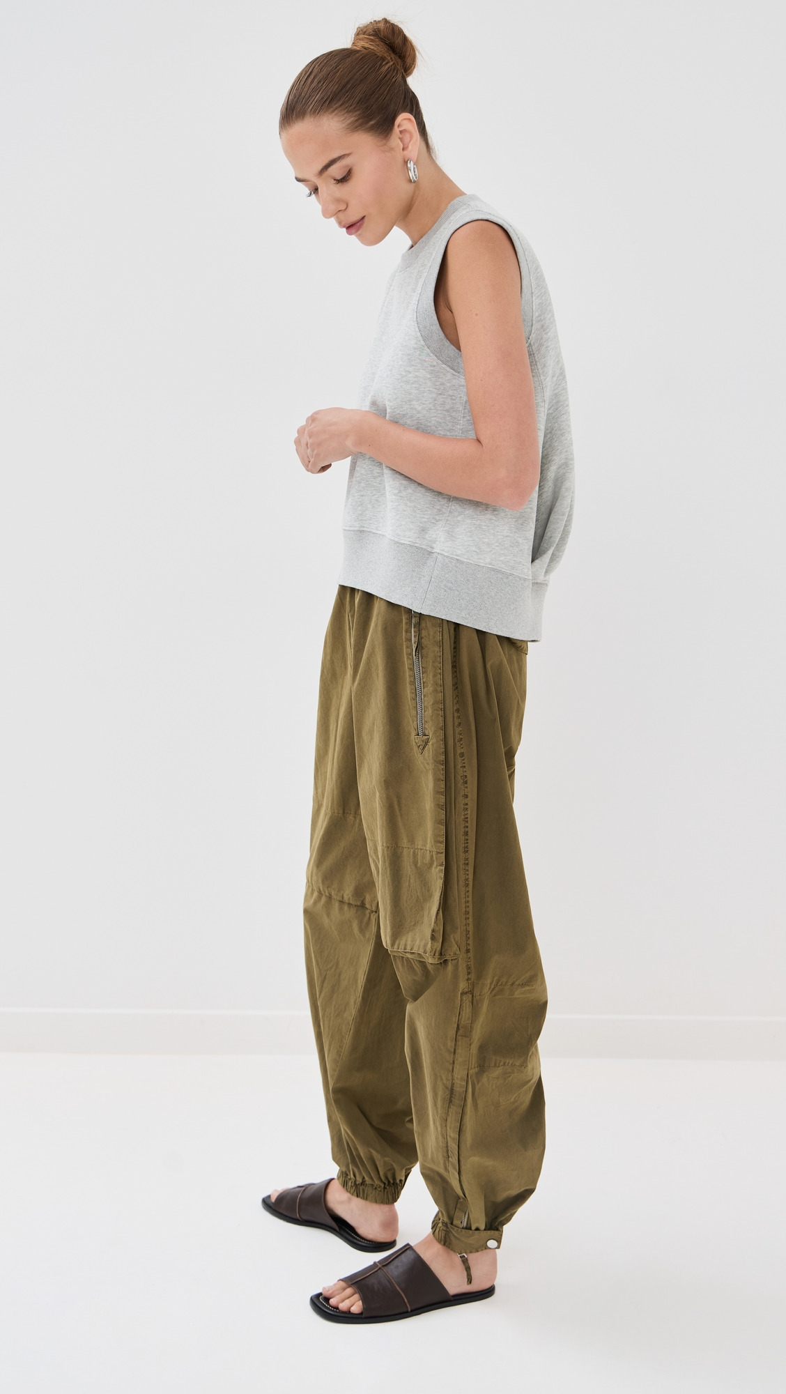 Sleeveless Sweatshirt - 3