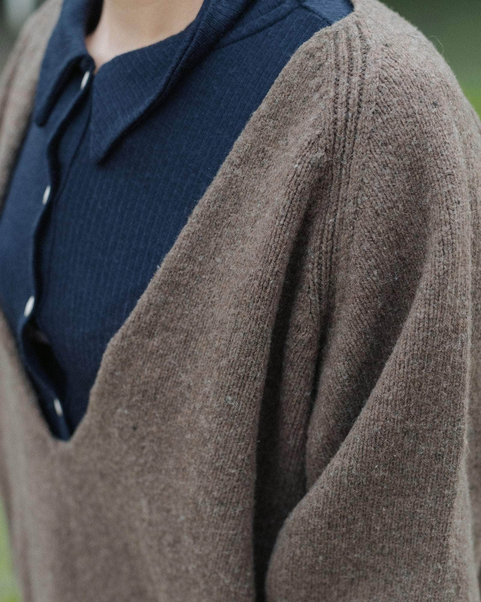 Soar V Neck - Arles Merino Wool - 5