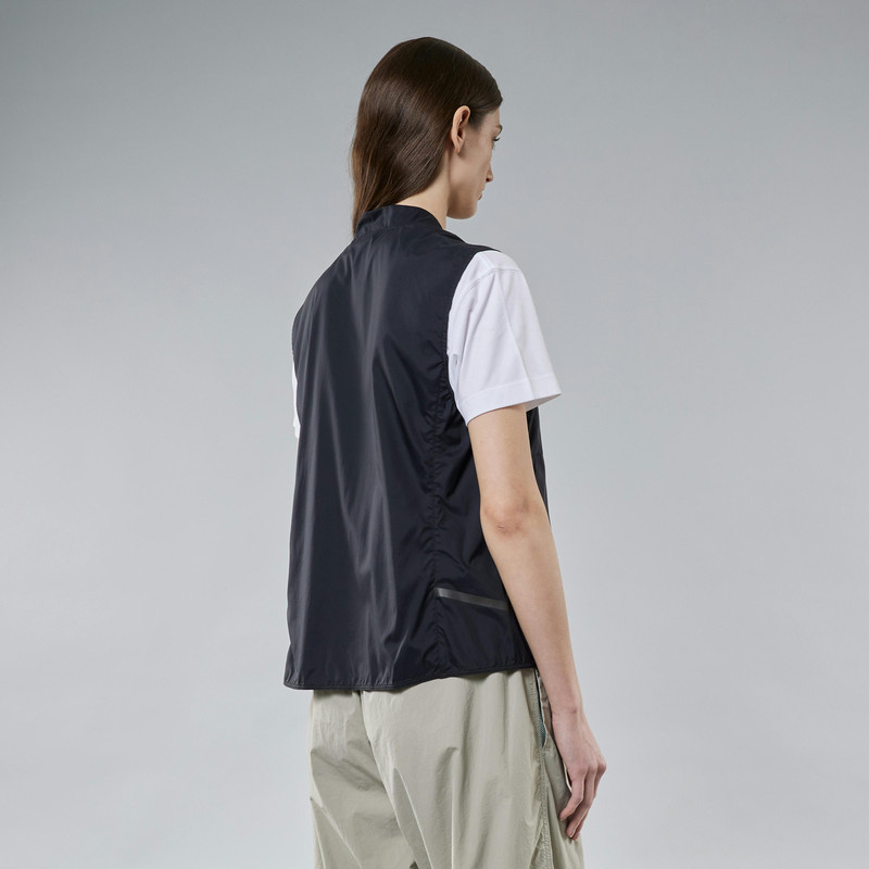 Kársnes Highly breathable windbreaker vest 6