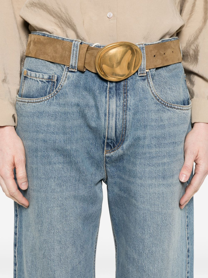 straight-leg jeans 5