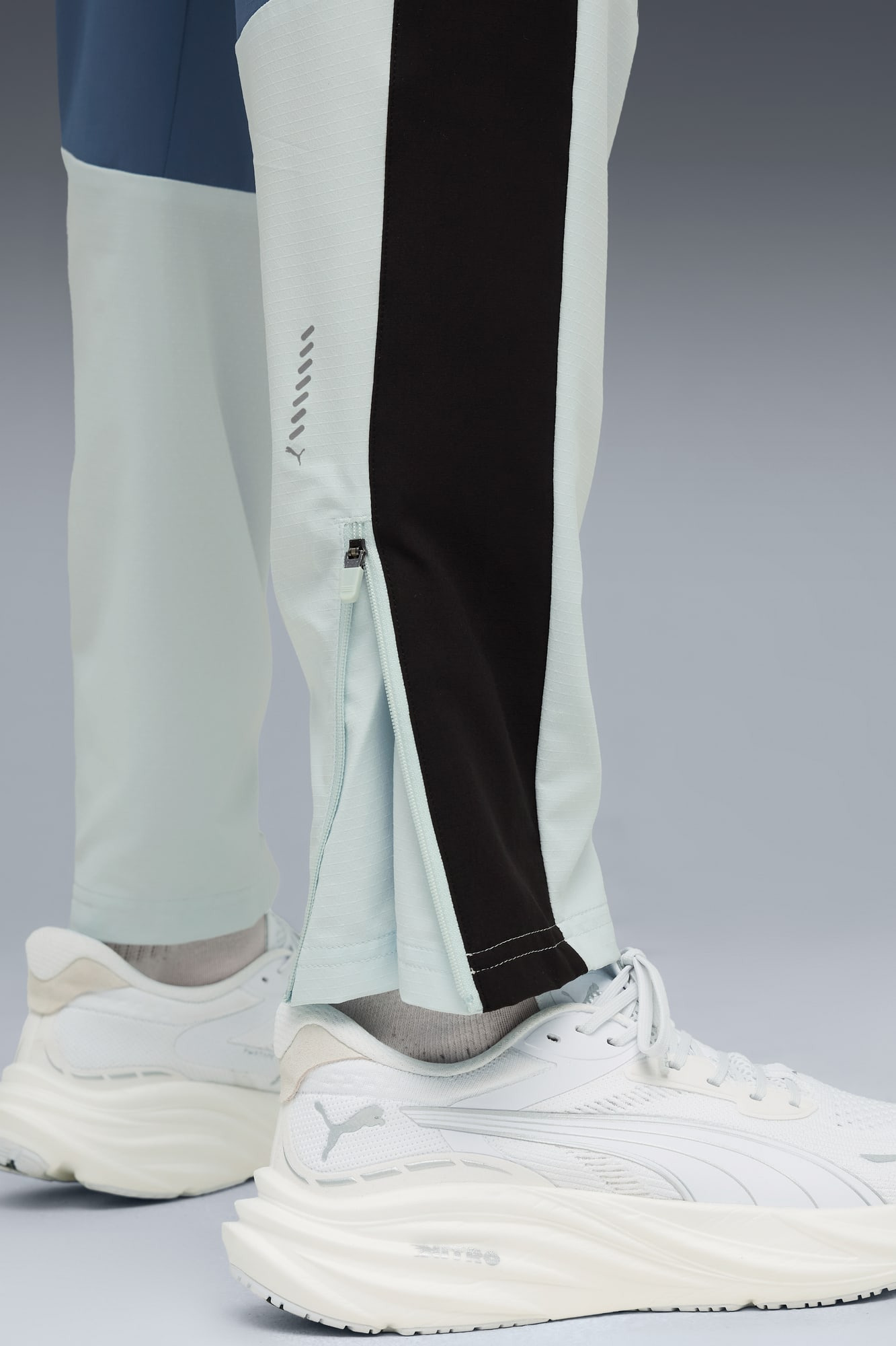 M RUN ULTRAWEAVE PANT Men - 7