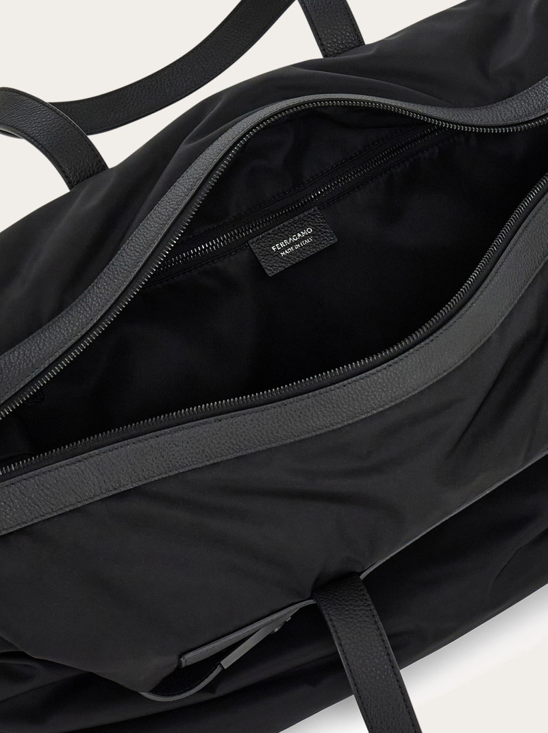 Hug duffle bag 6