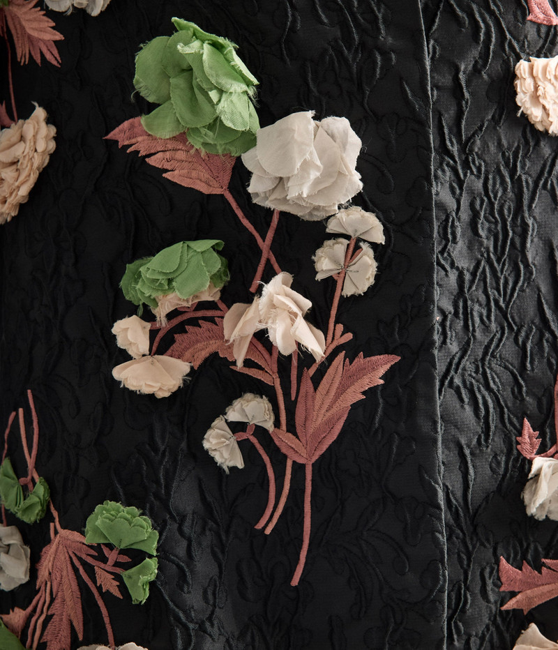 FLORAL EMBROIDERED CLOQUE JACKET 7