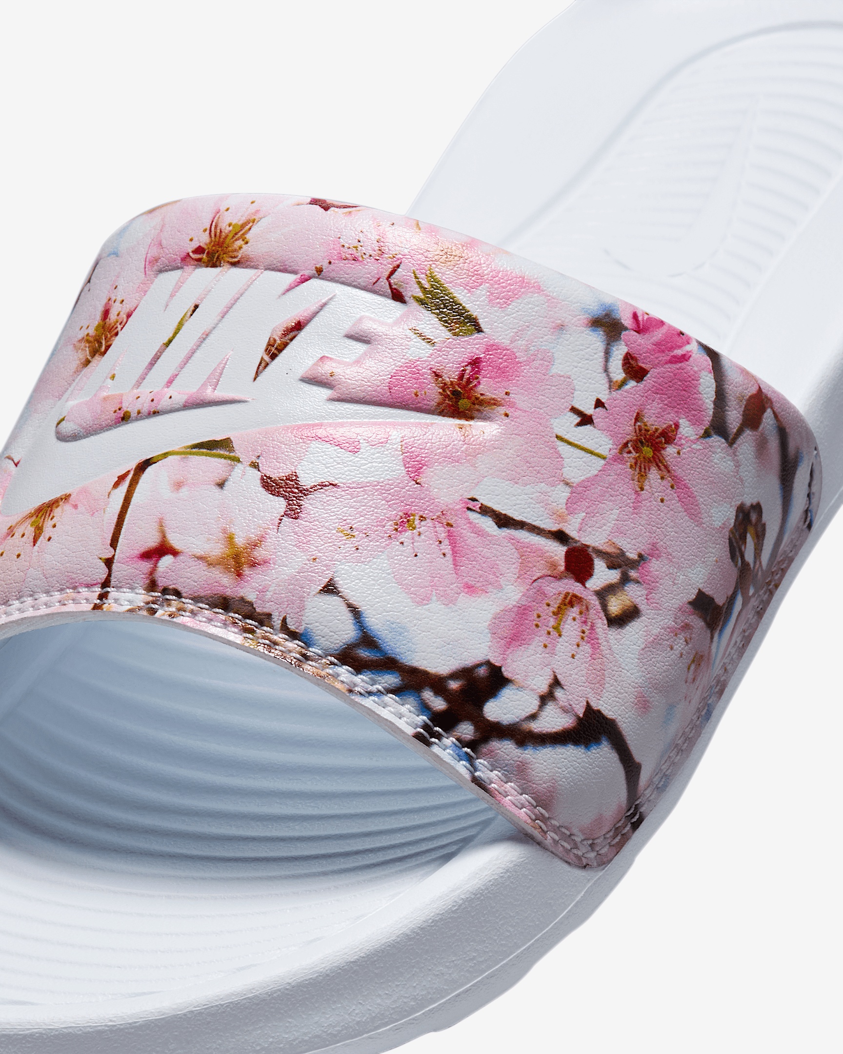 Nike Victori One Women's Slides - 6