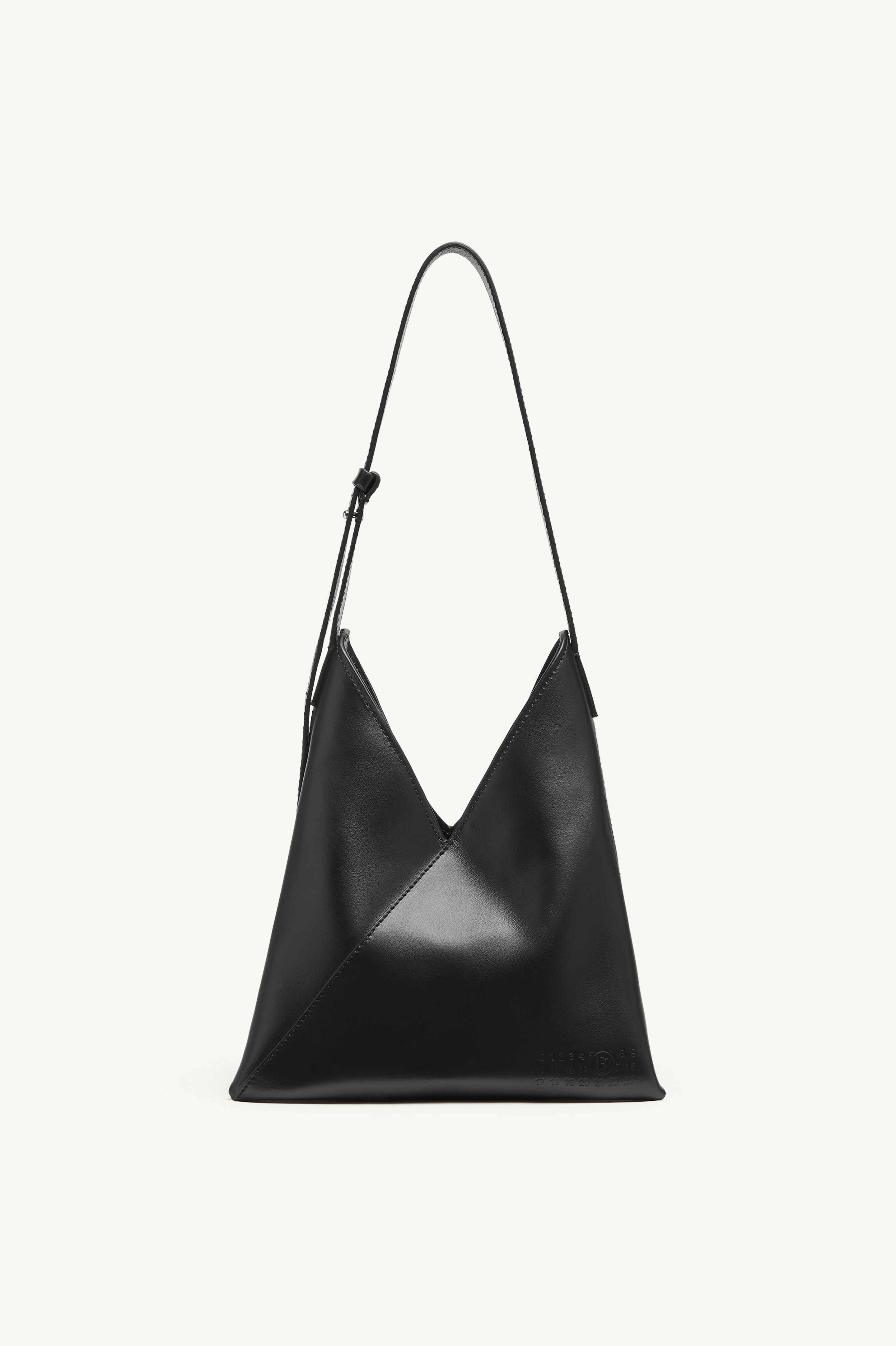 【MM6】Small Japanese Evening Shoulder Bag ★追跡可能★ MM6 Maison Margiela Japanese 6 Shoulder Bag Small | REVERSIBLE