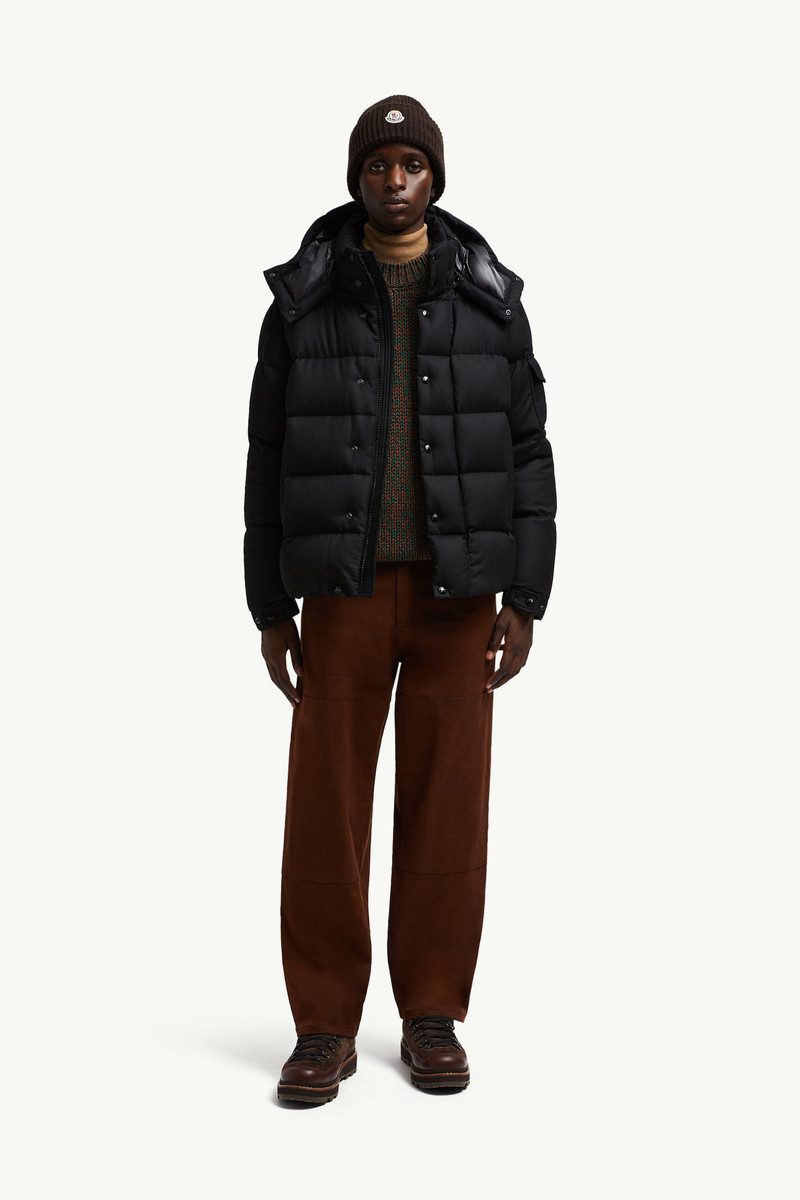 Moncler Moncler Maya 70 Short Down Jacket outlook