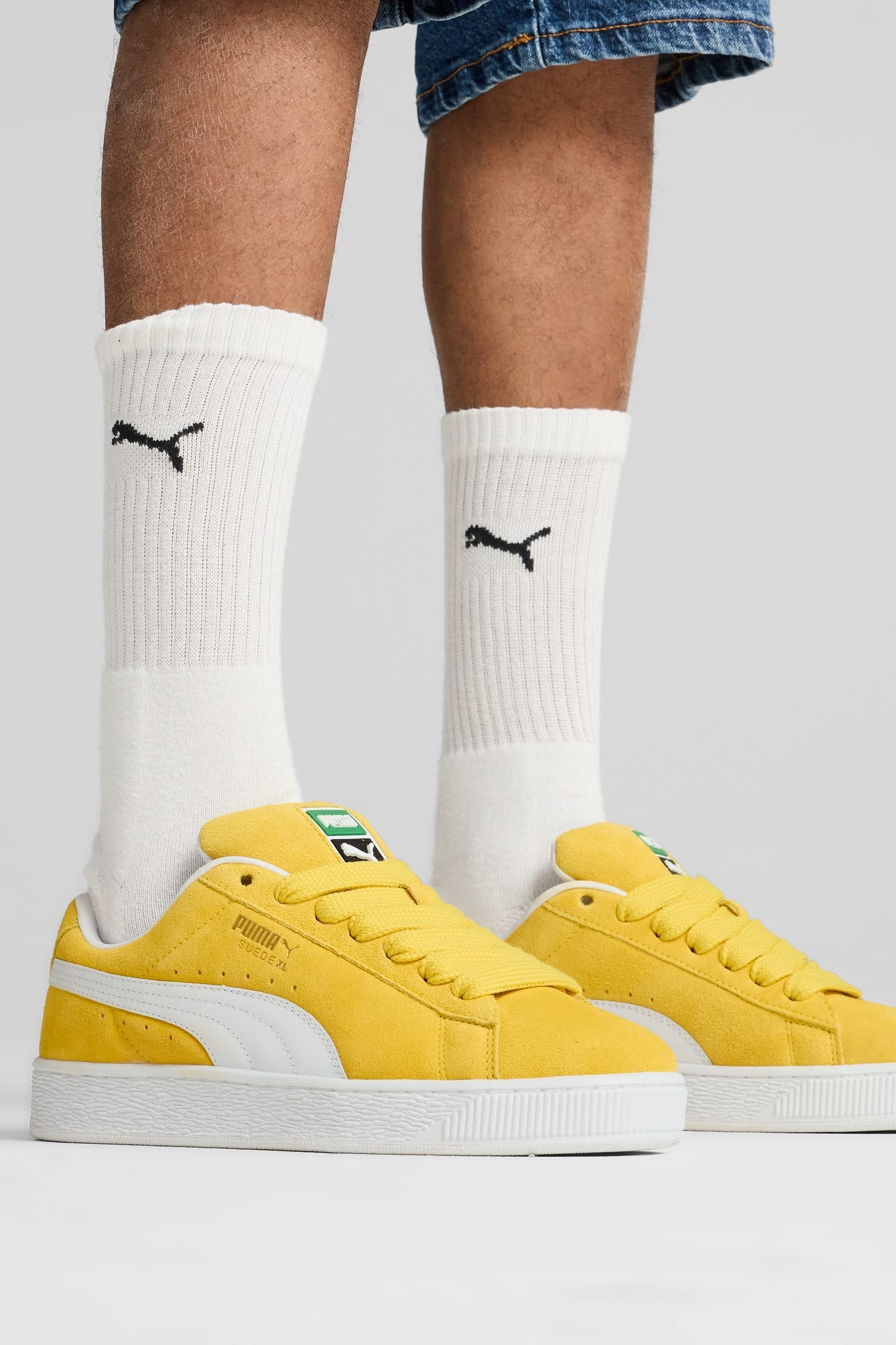 ★PUMA★Suede Loafer Classic XXI★Yellow White PUMA Suede Classic XXI Mens Lifestyle Shoe Yellow White