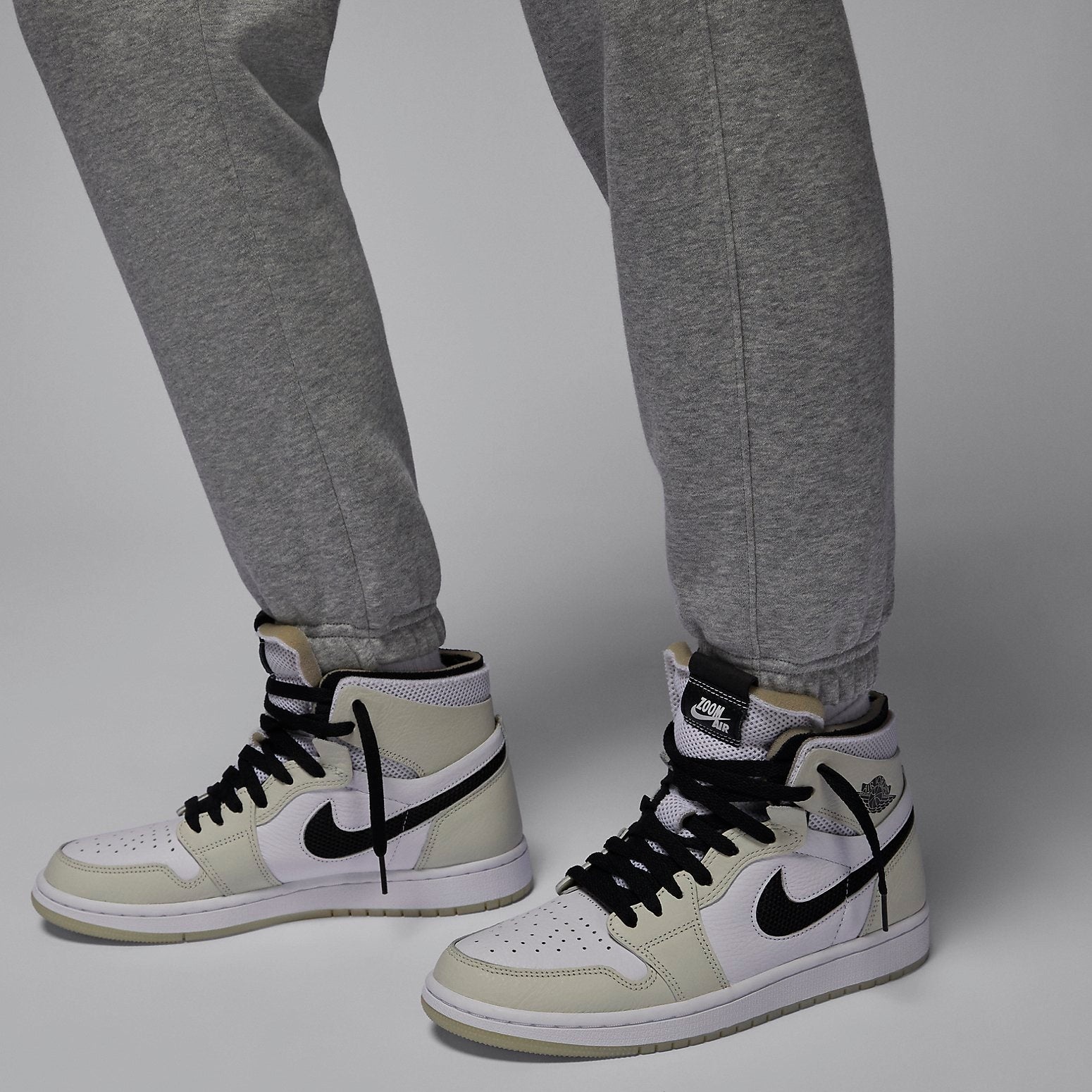 (WMNS) Air Jordan Brooklyn Fleece Sweatpants 'Grey' FN4495-063 - 6