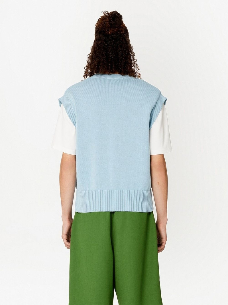 Ami De Coeur V-neck vest 5