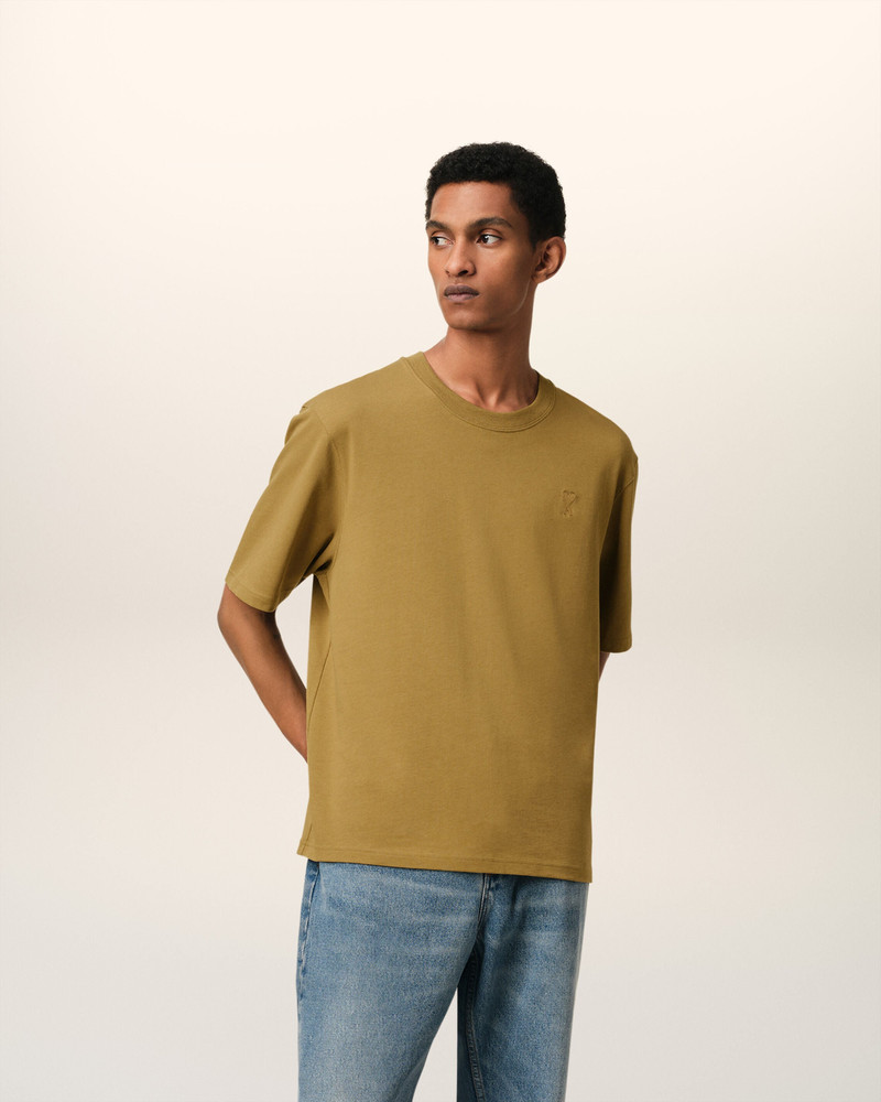 AMI Paris MUSTARD COTTON TONAL AMI DE COEUR T-SHIRT outlook