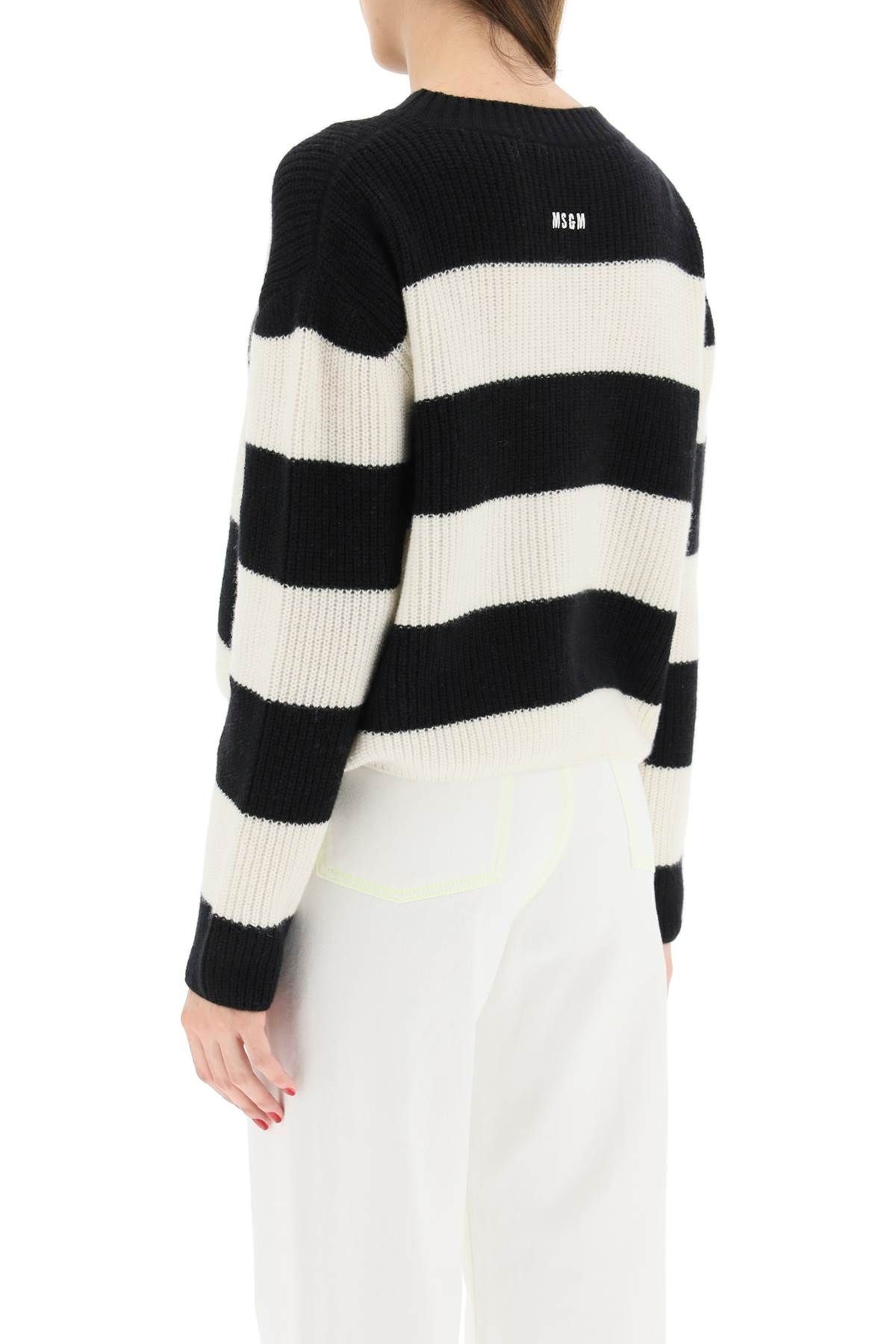 STRIPED BOXY SWEATER - 4