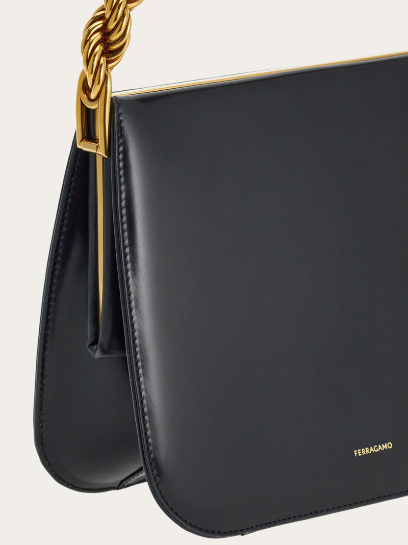 Semi-rigid handbag (S) 5
