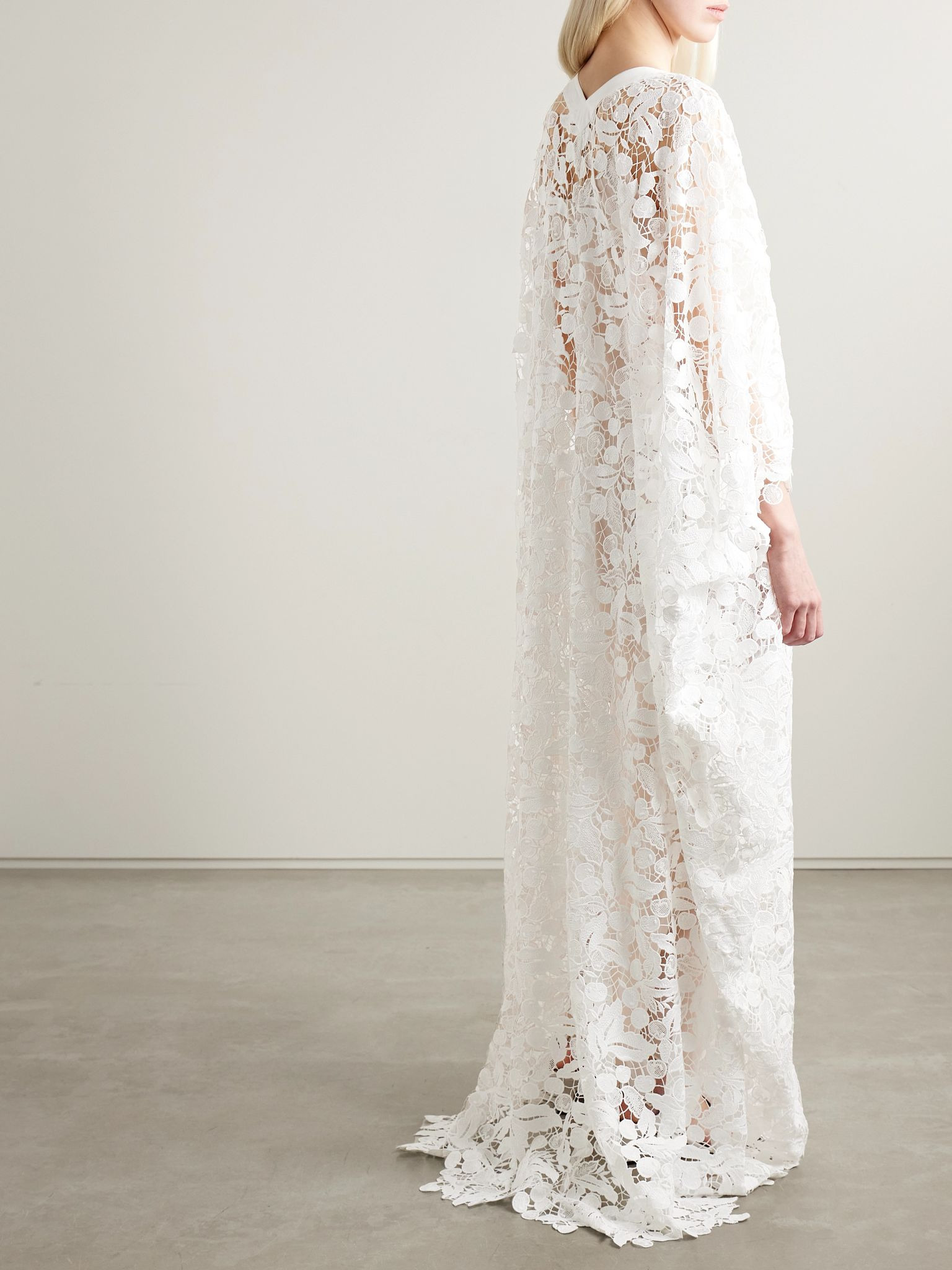 Embellished guipure lace gown White - 3