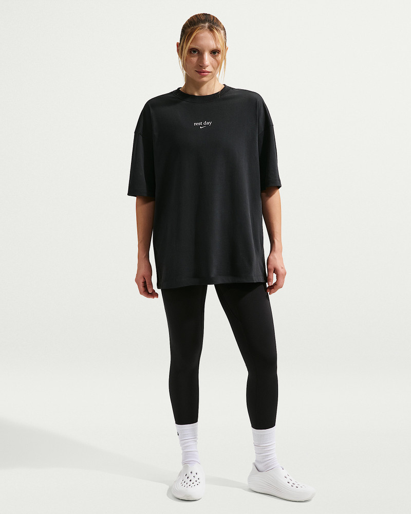 Nike Women's Oversized Dri-FIT Short-Sleeve T-Shirt 4