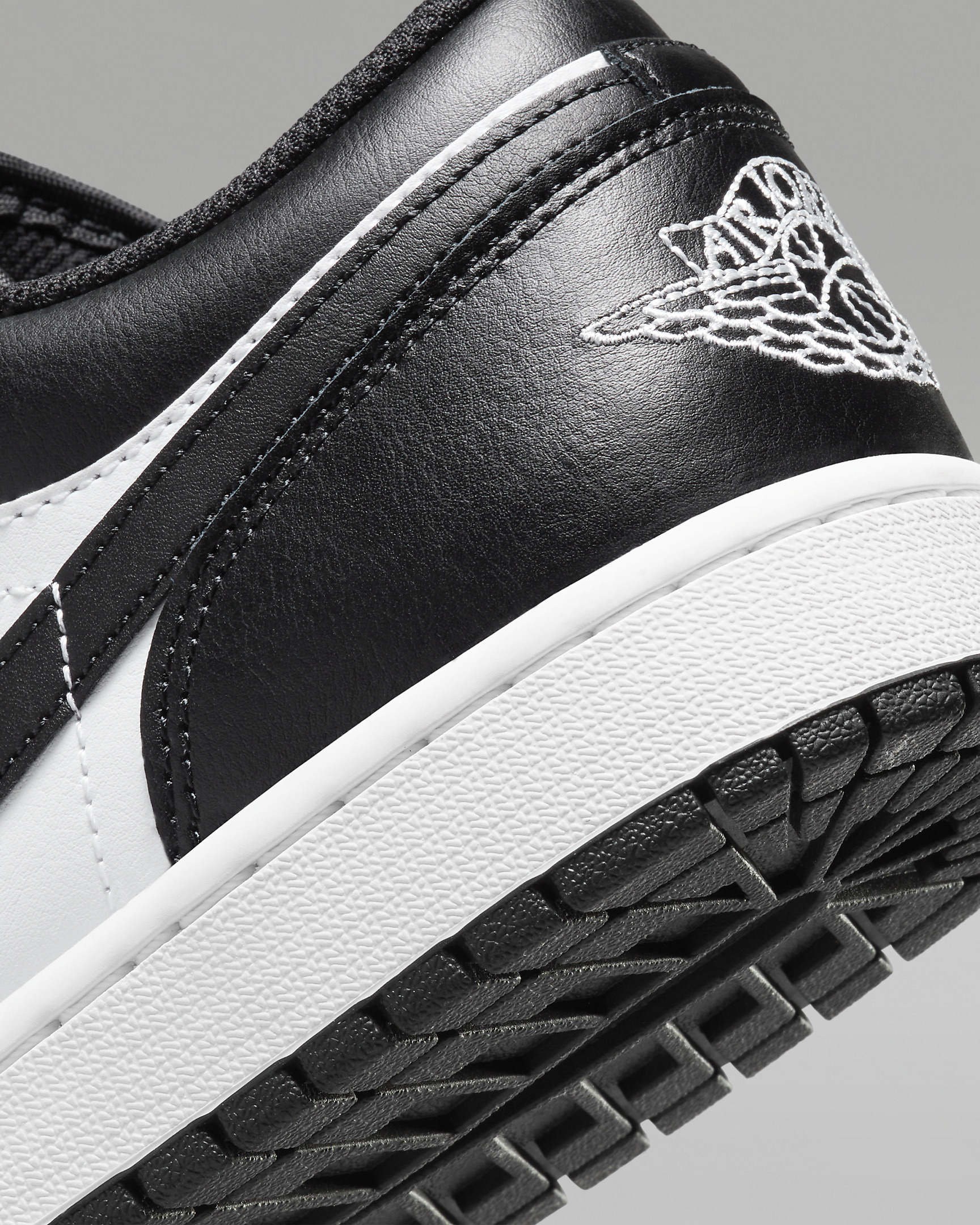 Men's Air Jordan 1 Low Shoes - 8