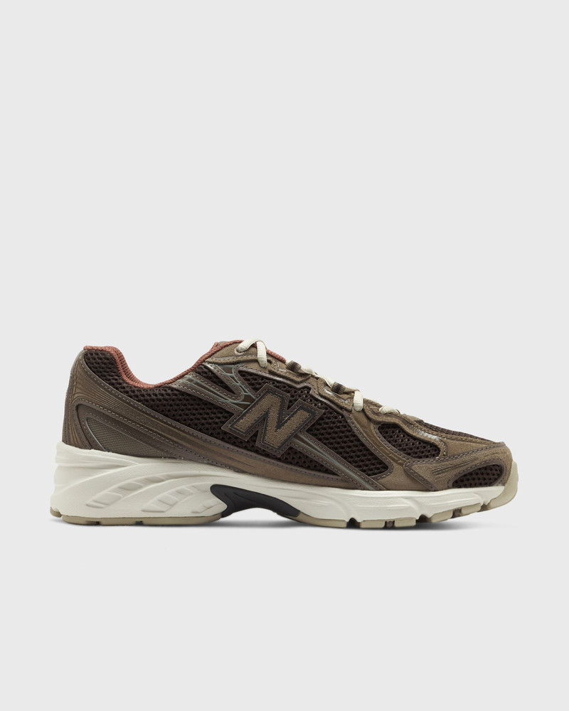 New Balance 740 outlook
