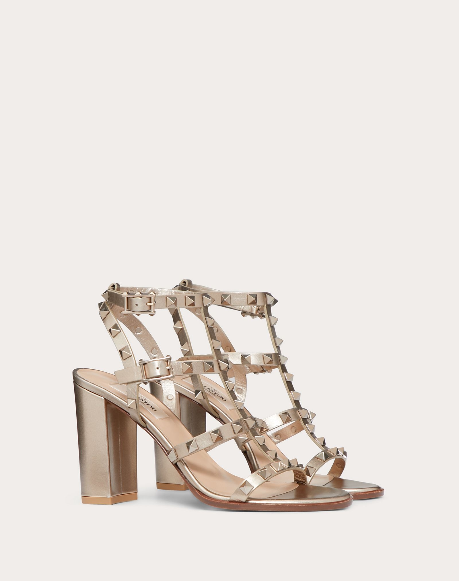 Rockstud Metallic Calfskin Leather Ankle Strap Sandal 90 mm - 2