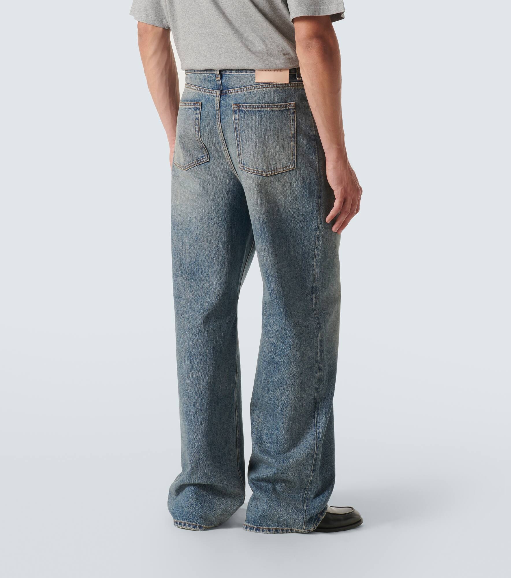 Faded wide-leg jeans - 4