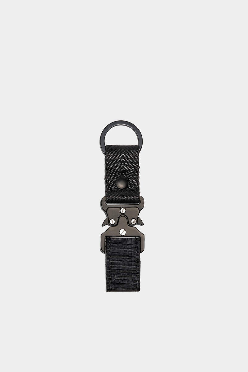 DSQUARED2 CERESIO 9 KEYTAG outlook
