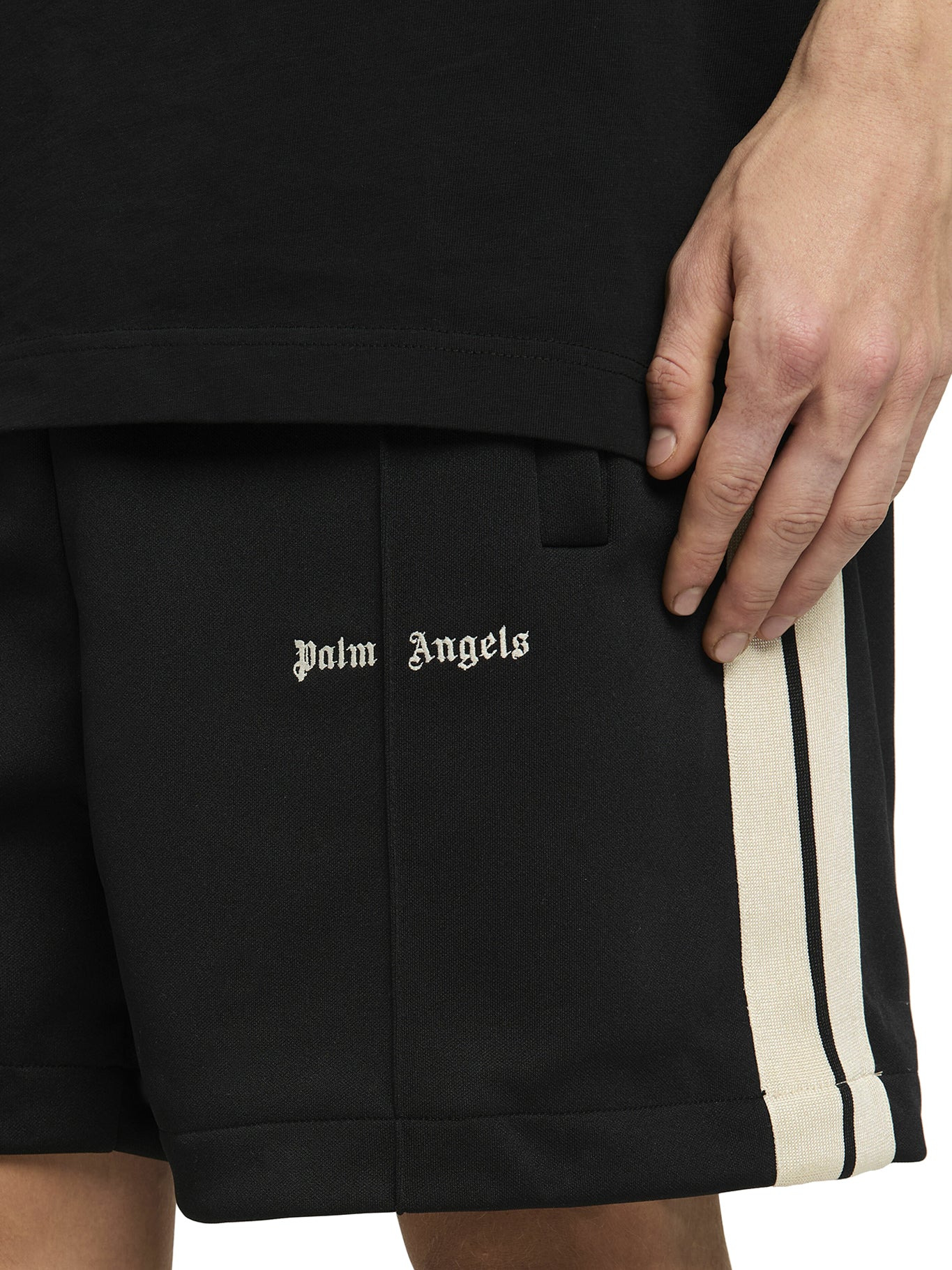 SHORTS WITH EMBROIDERED LOGO - 5