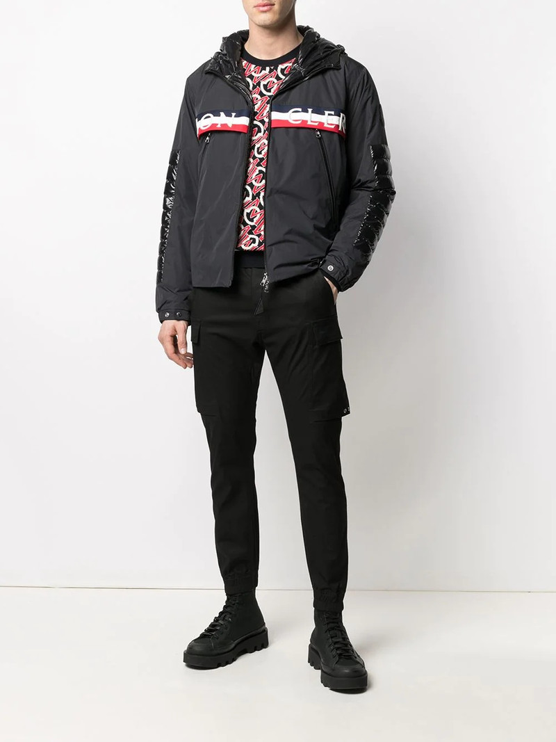 Moncler jacquard-logo crew-neck jumper outlook