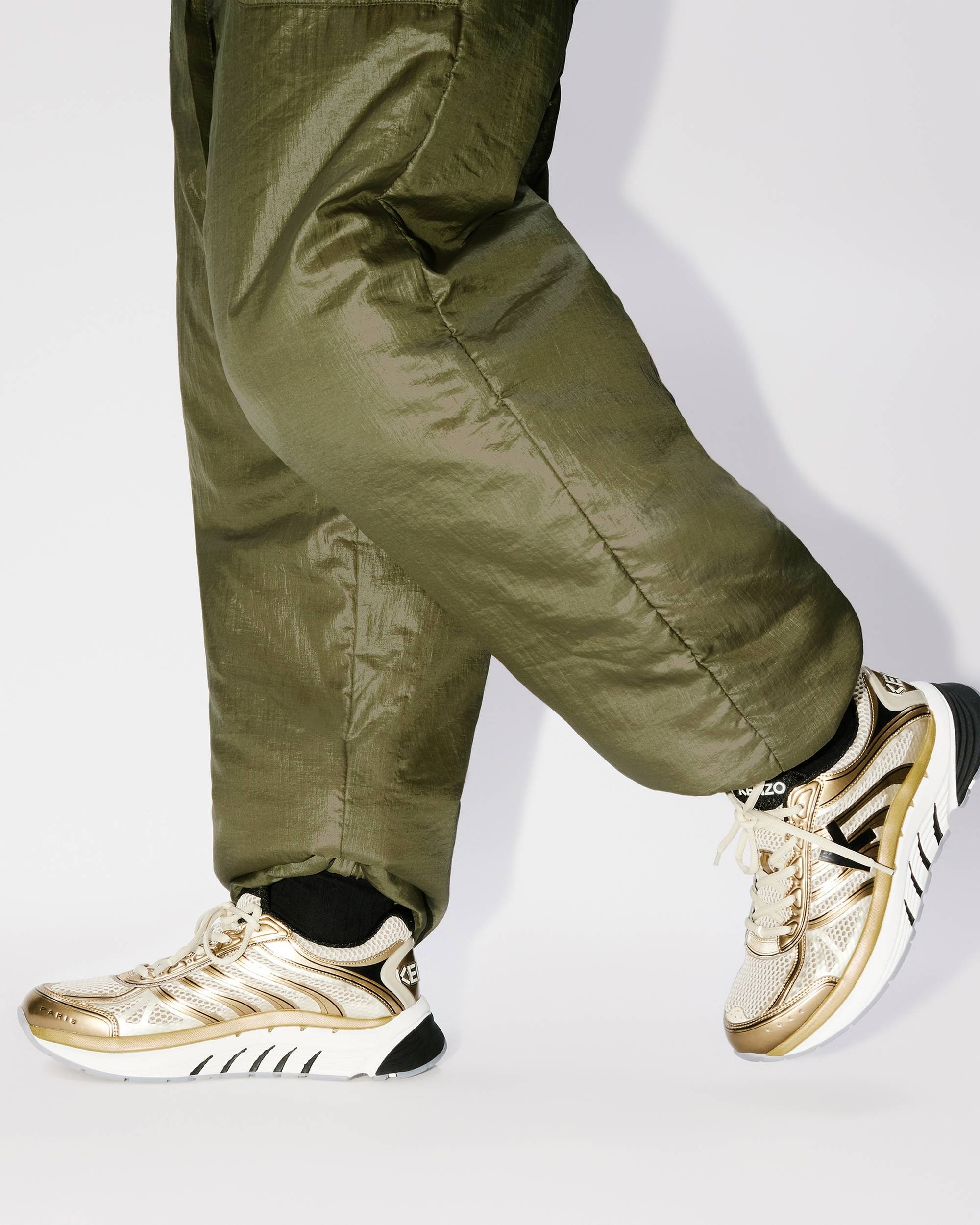 Reversible jogging bottoms - 7