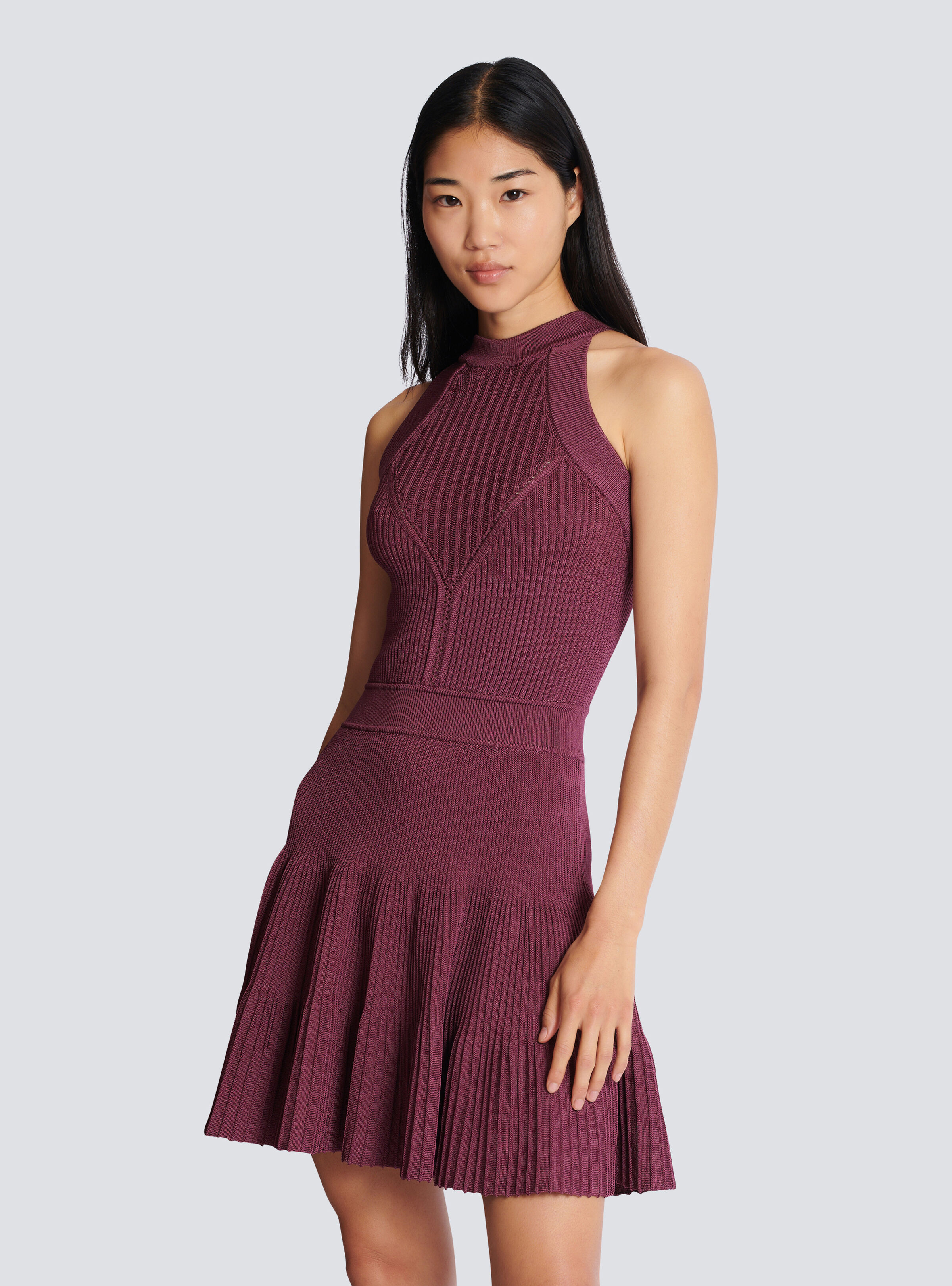 Sleeveless flared dress in openwork knit - 6