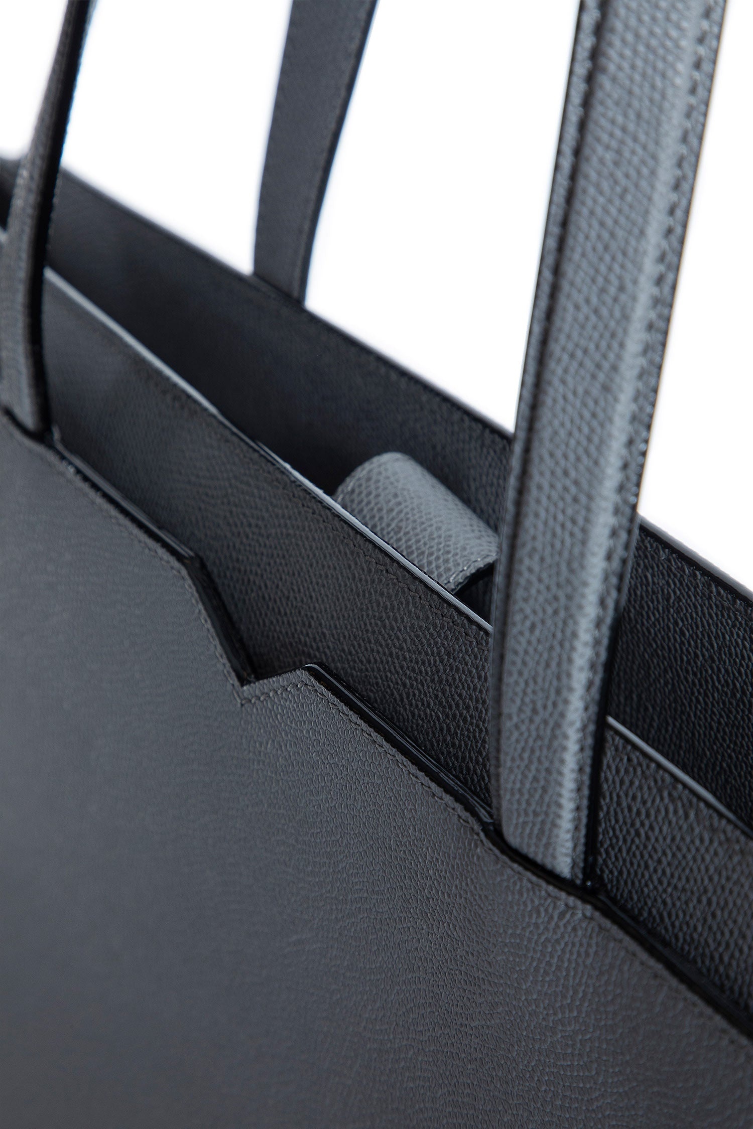 V-Line-Horizontal-Shopping-Bag - 4